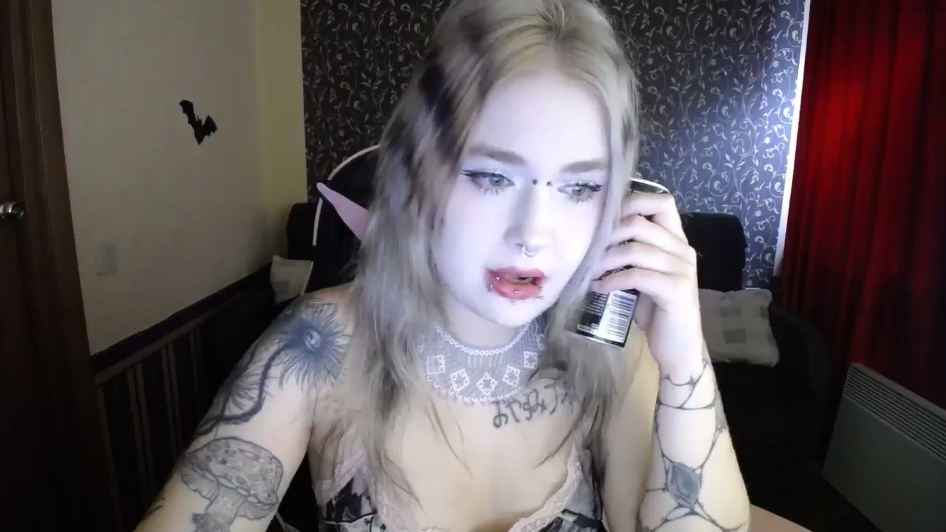 Gallery image thumbnail from Killinna's myfreecams stream on, 12/07/2025, 10:23 image 3 of 20