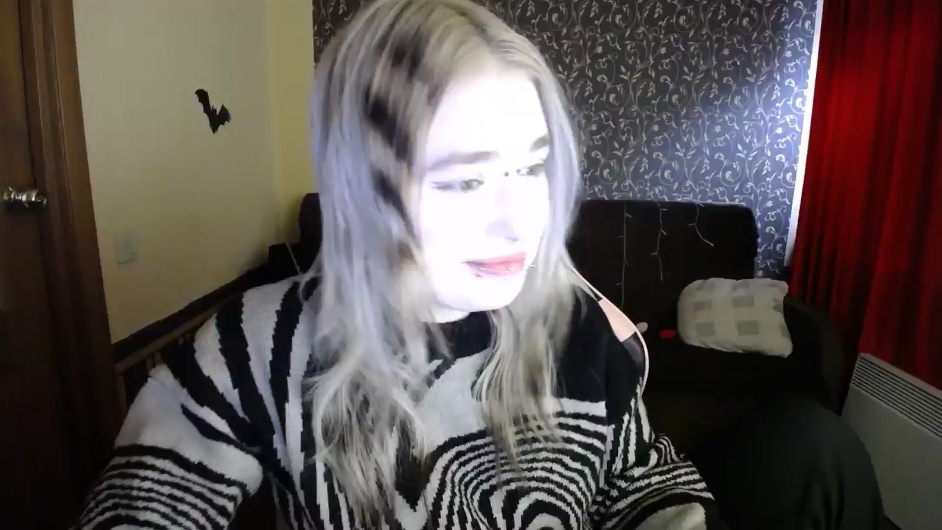 Gallery image thumbnail from Killinna's myfreecams stream on, 12/14/2025, 11:56 image 14 of 20