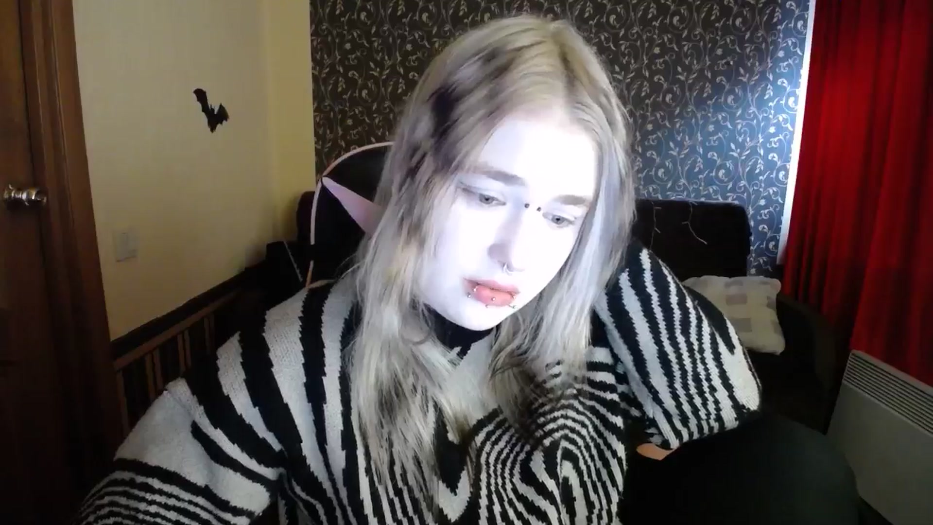 Gallery image thumbnail from Killinna's myfreecams stream on, 12/14/2025, 11:56 image 2 of 20