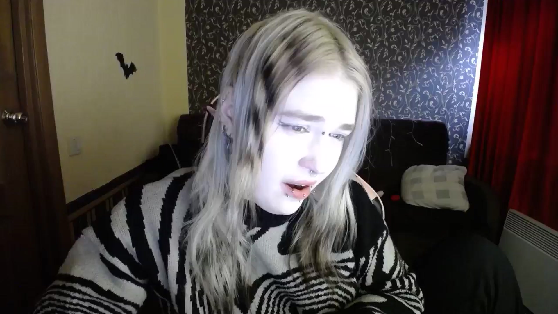 Gallery image thumbnail from Killinna's myfreecams stream on, 12/14/2025, 11:56 image 16 of 20