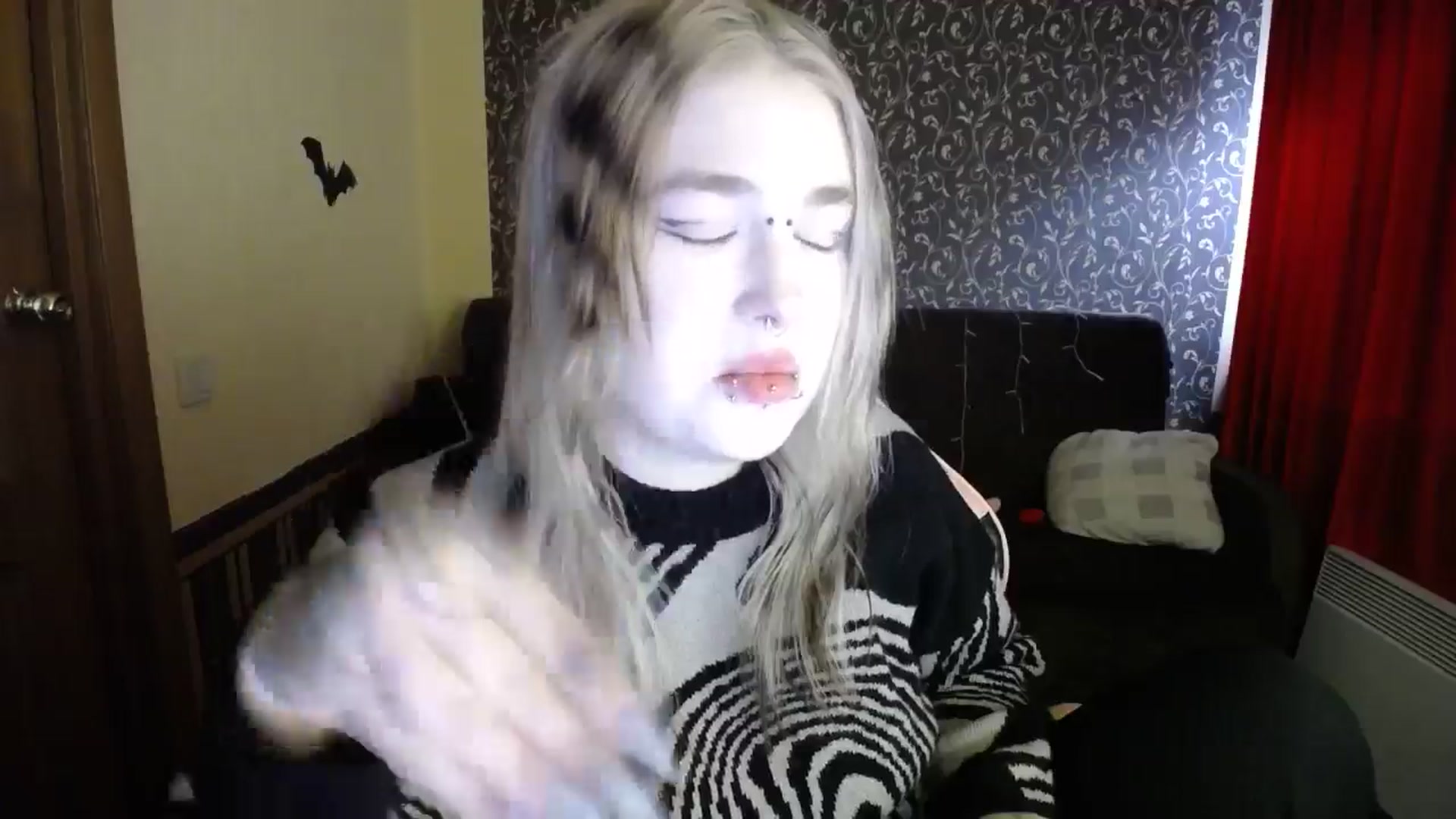 Gallery image thumbnail from Killinna's myfreecams stream on, 12/14/2025, 11:56 image 4 of 20