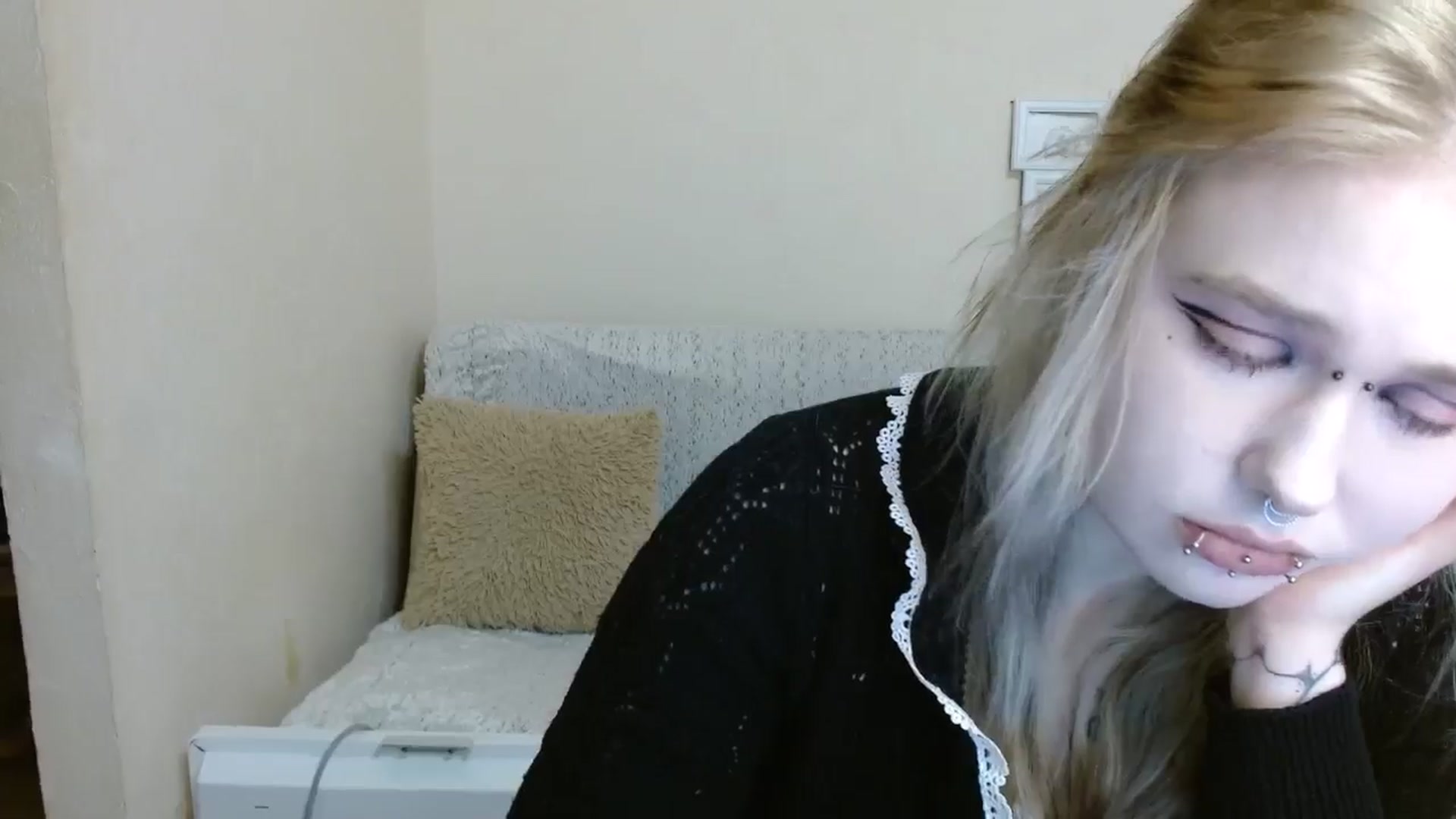 Gallery image thumbnail from Killinna's myfreecams stream on, 12/19/2025, 15:27 image 14 of 20
