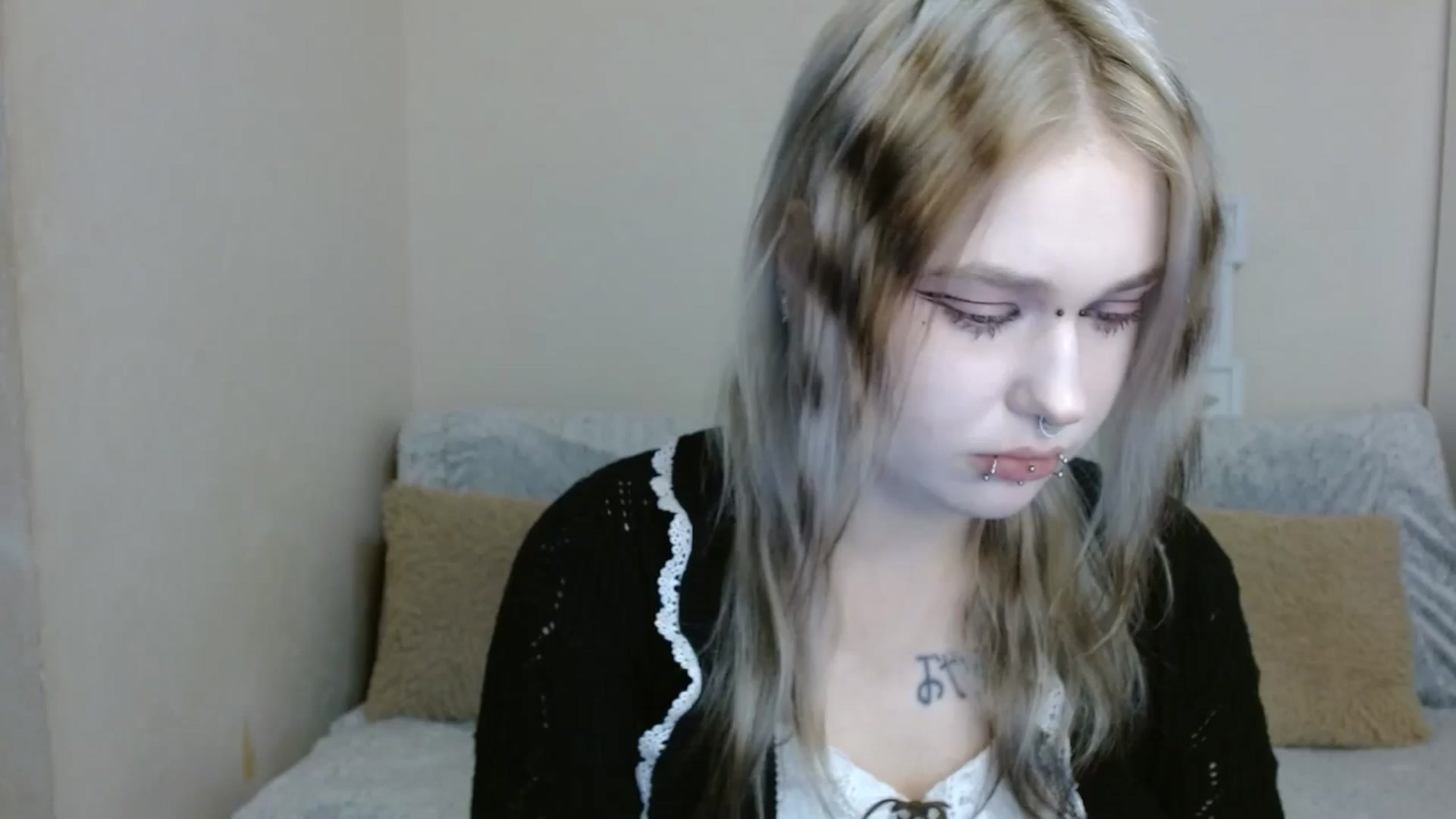 Gallery image thumbnail from Killinna's myfreecams stream on, 12/19/2025, 15:27 image 8 of 20