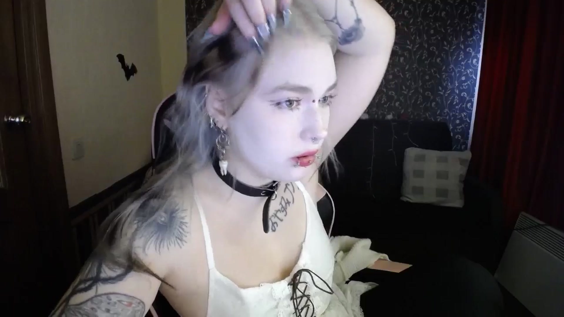 Gallery image thumbnail from Killinna's myfreecams stream on, 12/21/2025, 10:25 image 18 of 20