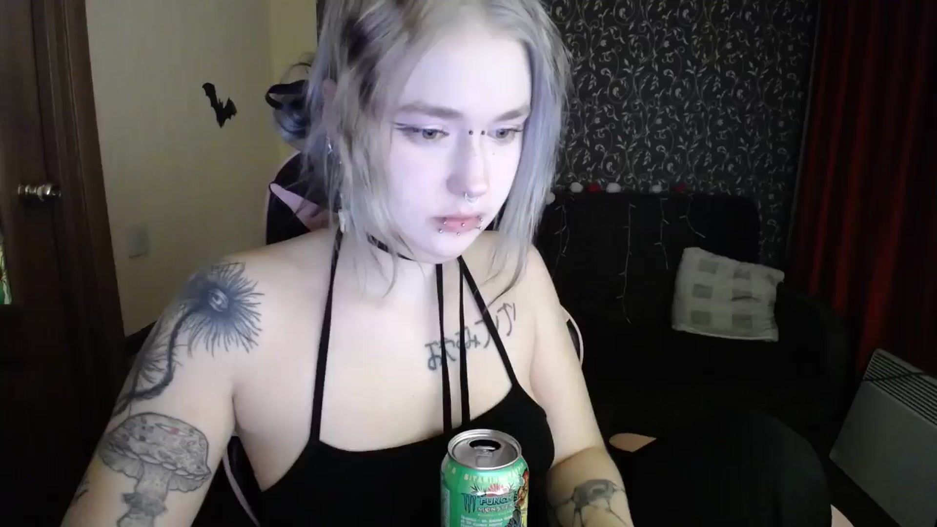 Gallery image thumbnail from Killinna's myfreecams stream on, 12/23/2025, 14:57 image 18 of 20