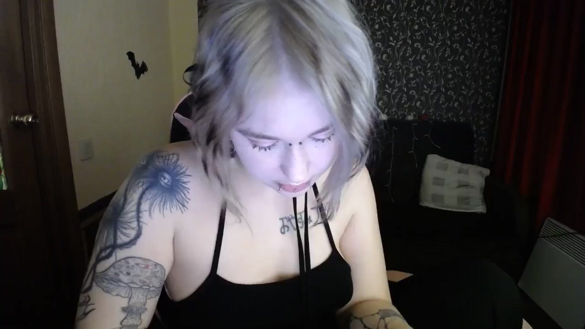 Gallery image thumbnail from Killinna's myfreecams stream on, 12/23/2025, 14:57 image 17 of 20
