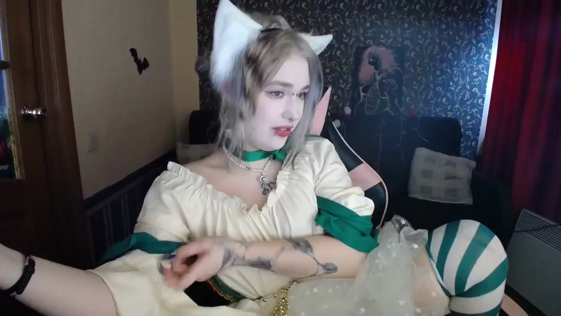 Gallery image thumbnail from Killinna's myfreecams stream on, 12/24/2025, 12:09 image 9 of 20