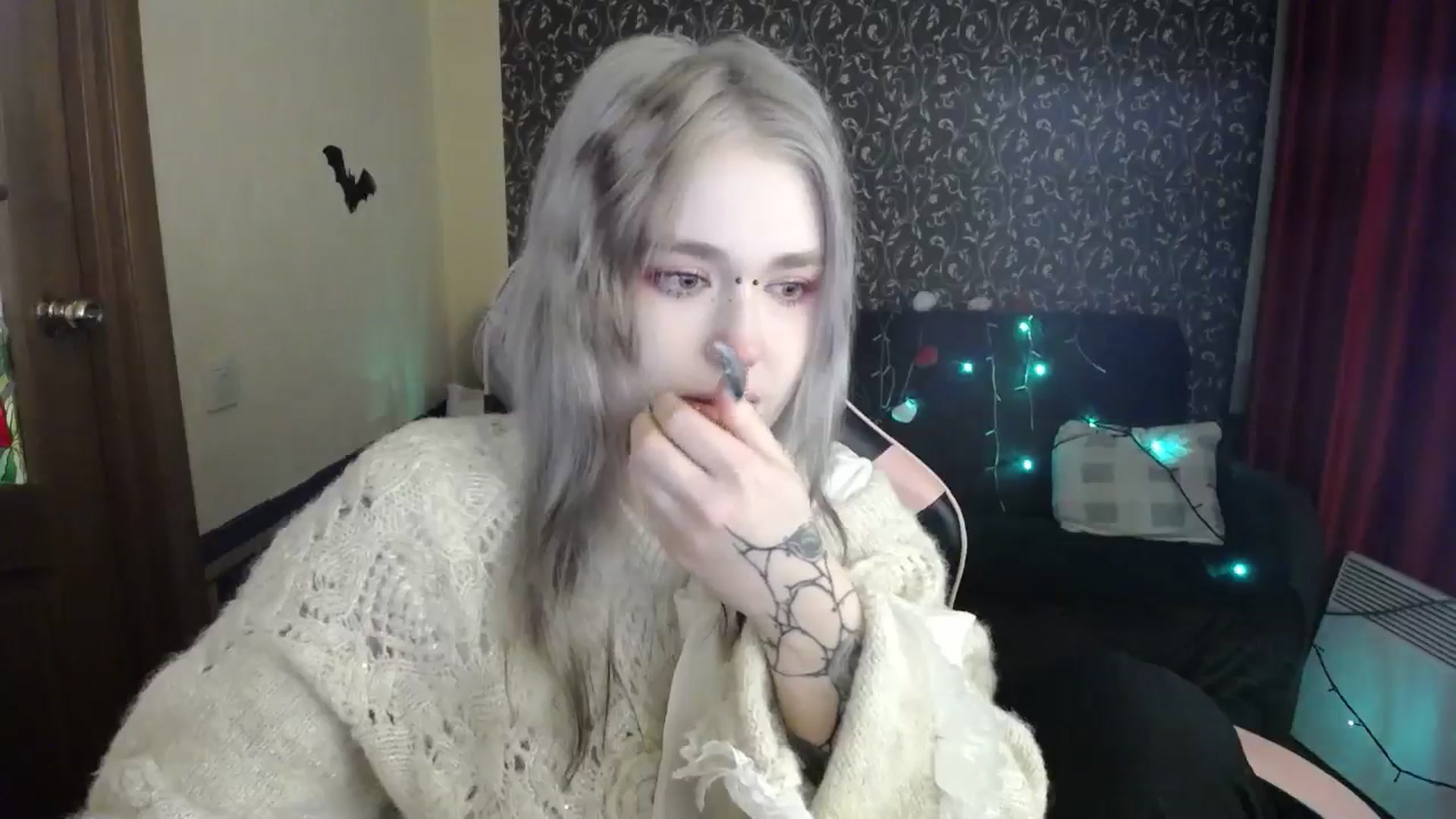 Gallery image thumbnail from Killinna's myfreecams stream on, 12/29/2025, 17:10 image 5 of 20