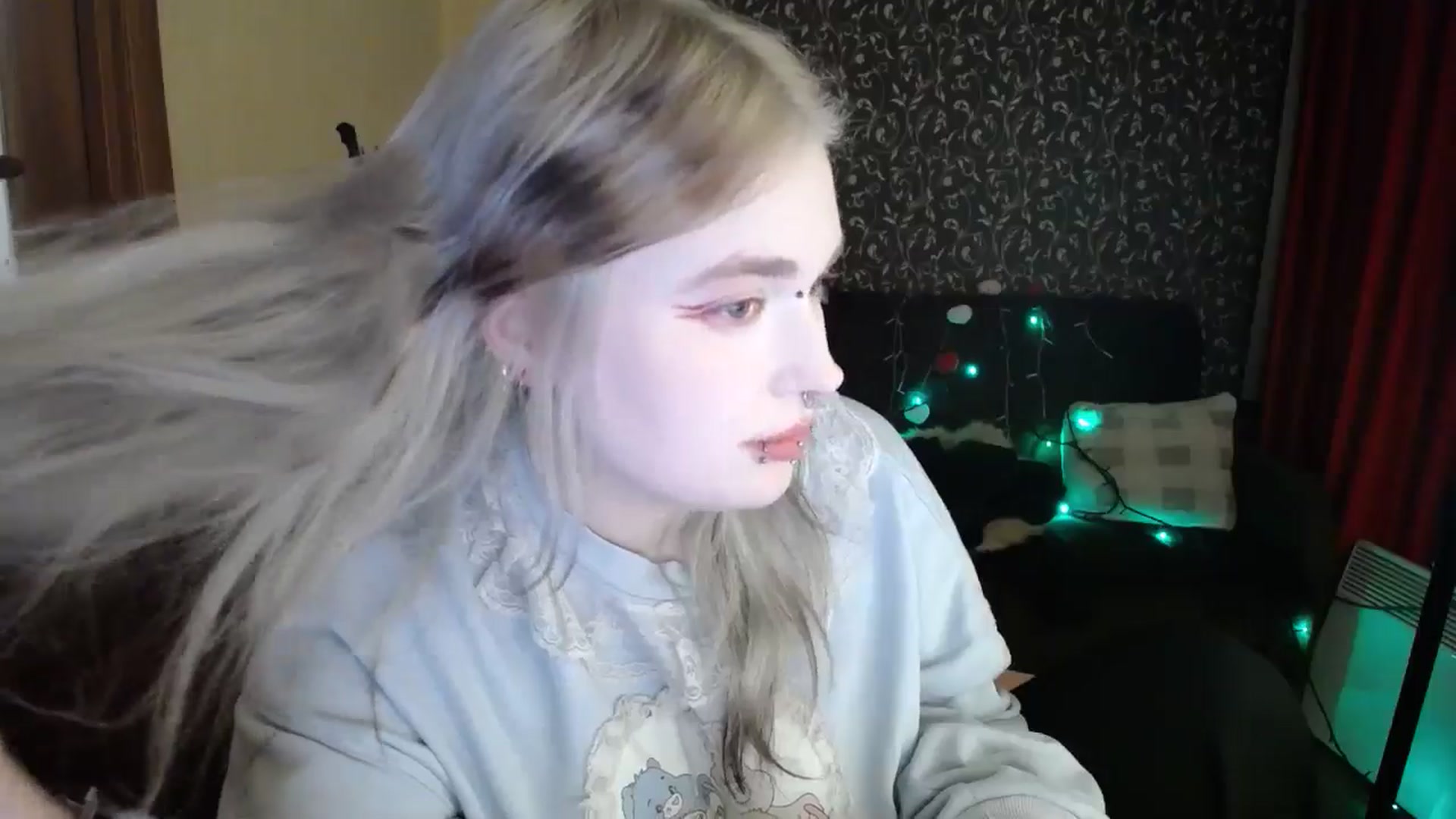 Gallery image thumbnail from Killinna's myfreecams stream on, 01/06/2026, 15:35 image 4 of 20