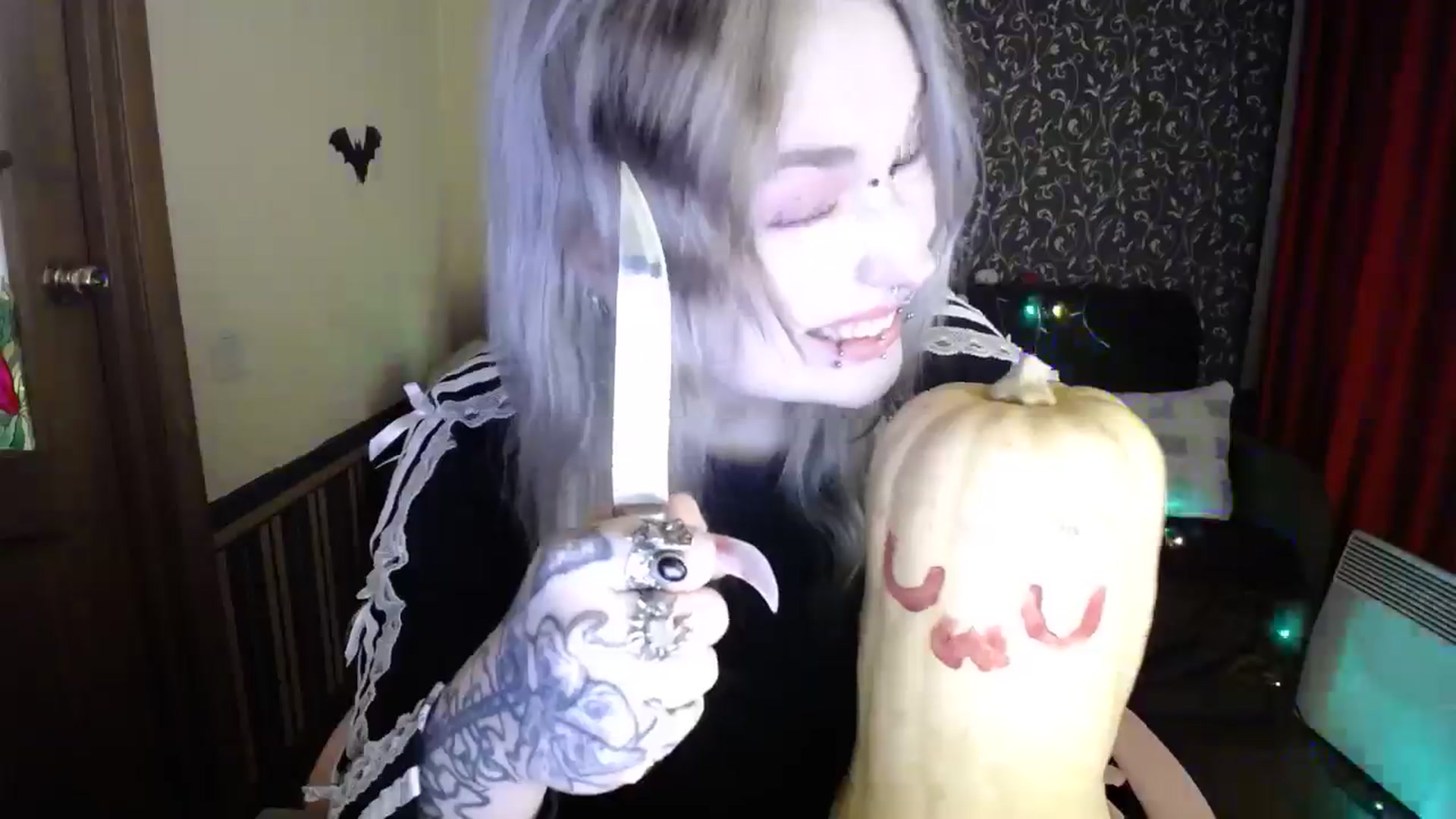 Gallery image thumbnail from Killinna's myfreecams stream on, 01/12/2026, 16:54 image 2 of 20