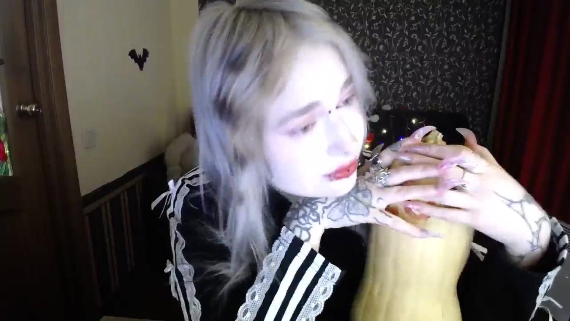 Gallery image thumbnail from Killinna's myfreecams stream on, 01/12/2026, 16:54 image 15 of 20