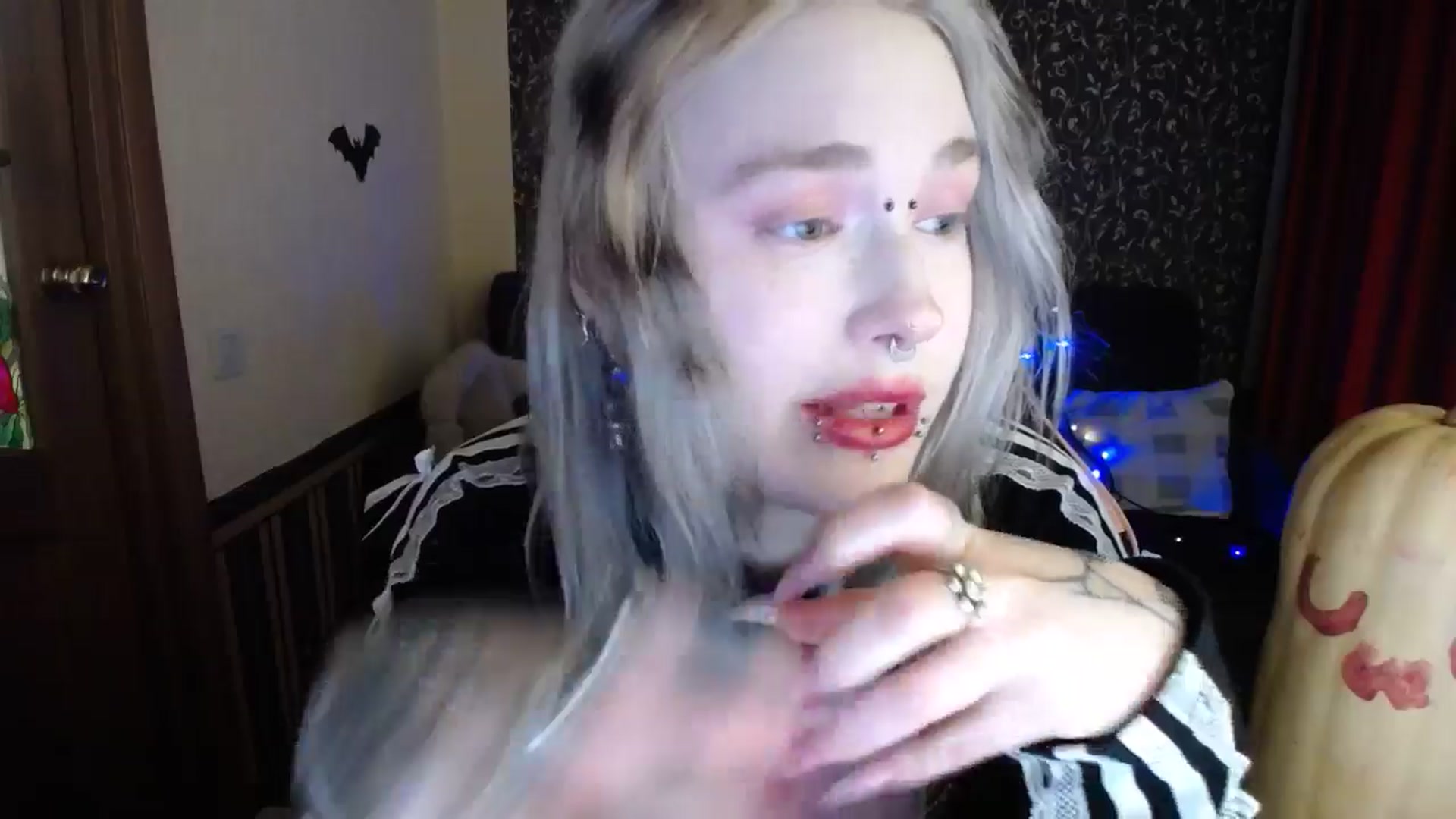 Gallery image thumbnail from Killinna's myfreecams stream on, 01/12/2026, 16:54 image 19 of 20