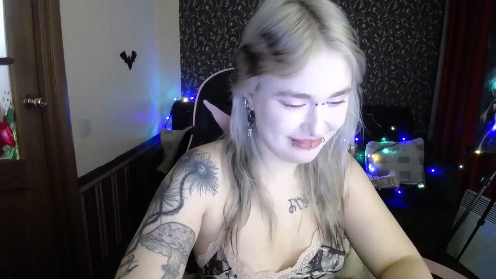 Gallery image thumbnail from Killinna's myfreecams stream on, 01/13/2026, 16:15 image 14 of 20