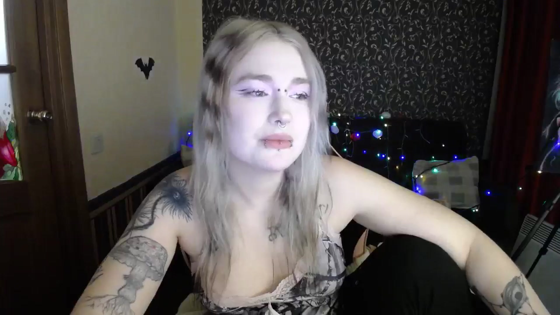 Gallery image thumbnail from Killinna's myfreecams stream on, 01/13/2026, 16:15 image 17 of 20