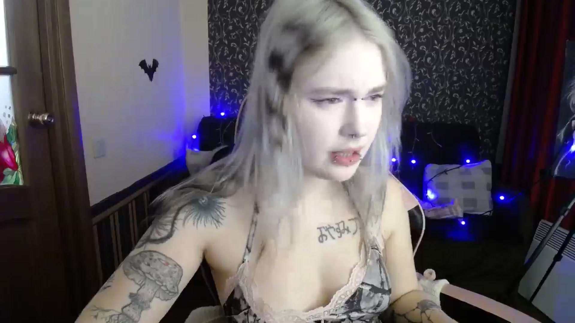 Gallery image thumbnail from Killinna's myfreecams stream on, 01/13/2026, 16:15 image 16 of 20