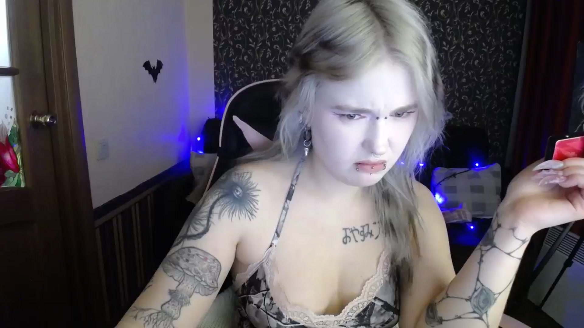 Gallery image thumbnail from Killinna's myfreecams stream on, 01/13/2026, 16:15 image 2 of 20