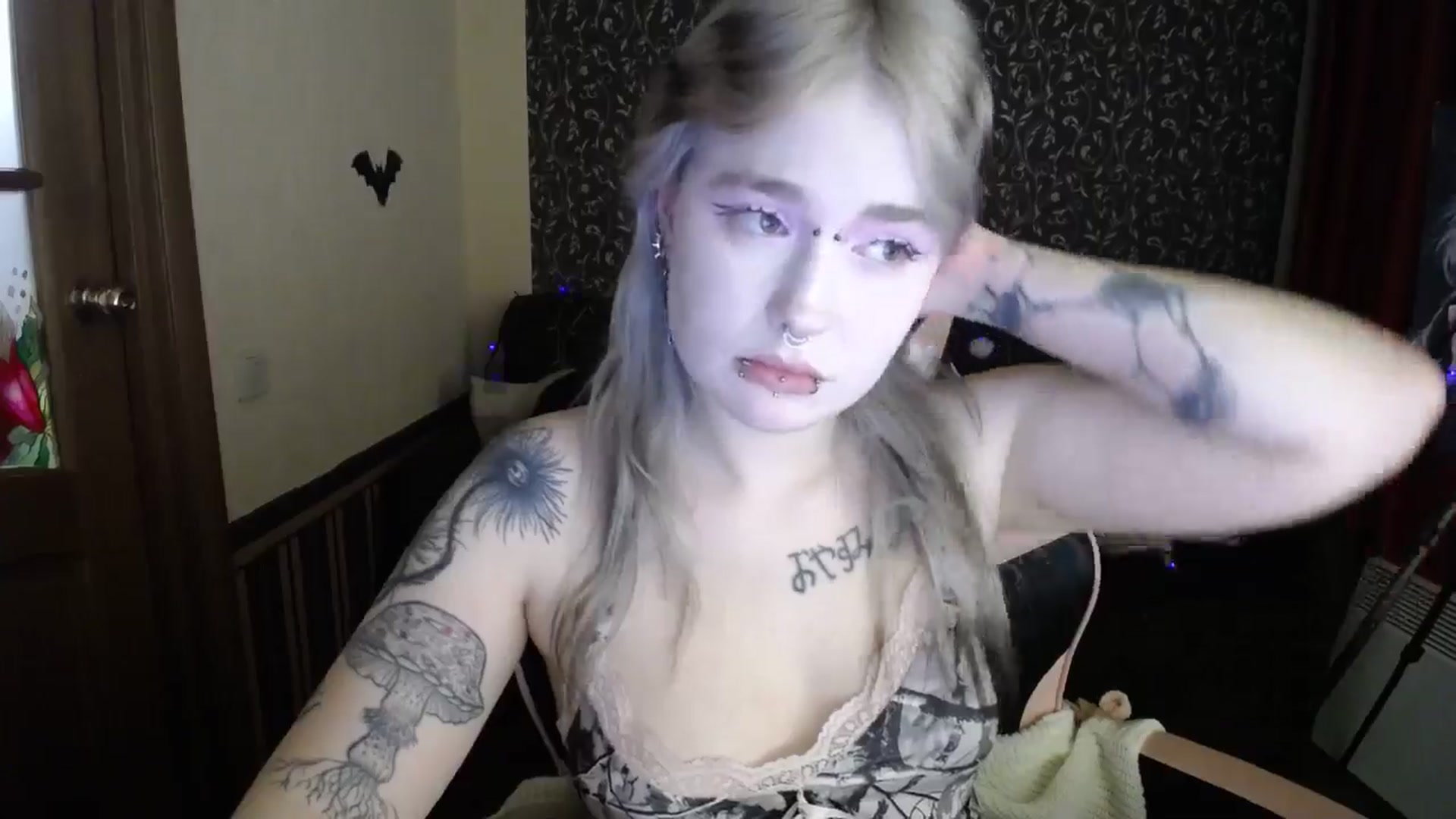 Gallery image thumbnail from Killinna's myfreecams stream on, 01/13/2026, 16:15 image 13 of 20