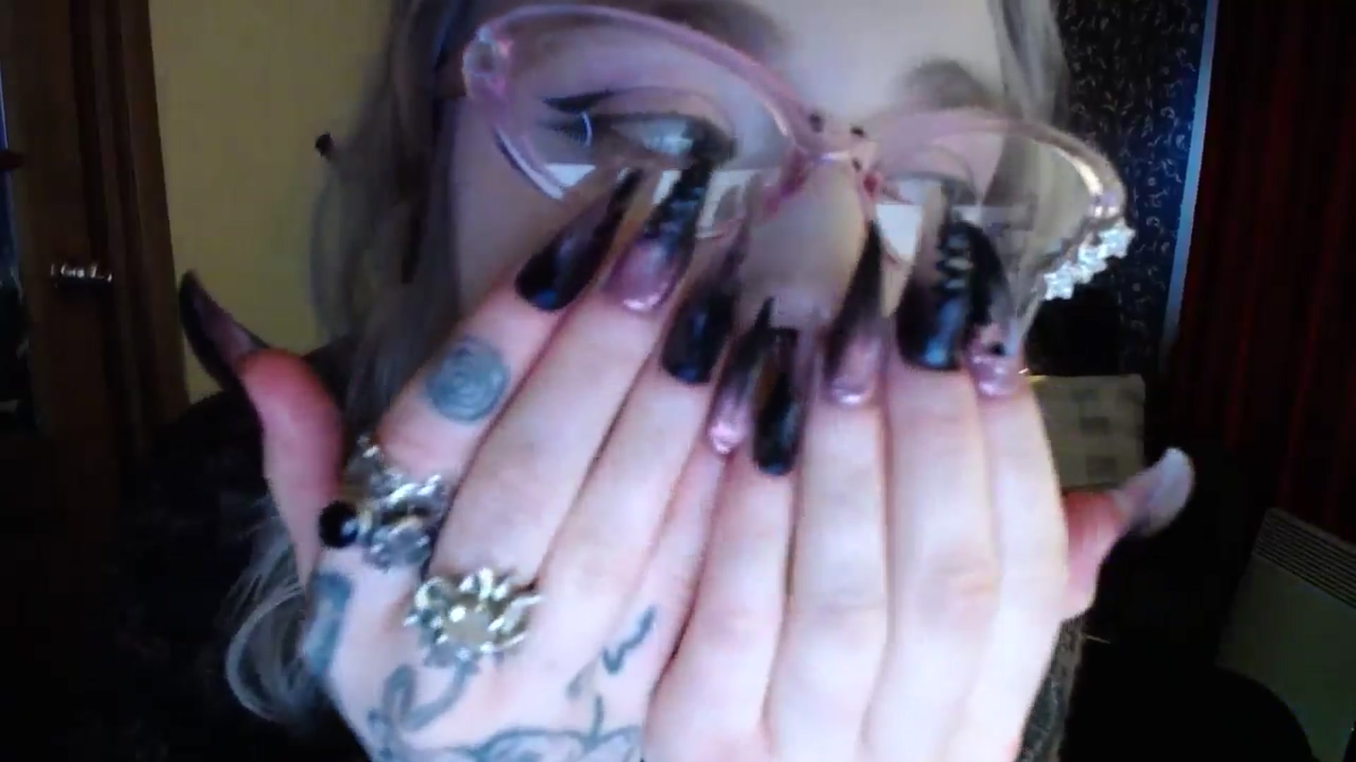 Gallery image thumbnail from Killinna's myfreecams stream on, 01/27/2026, 14:07 image 8 of 20