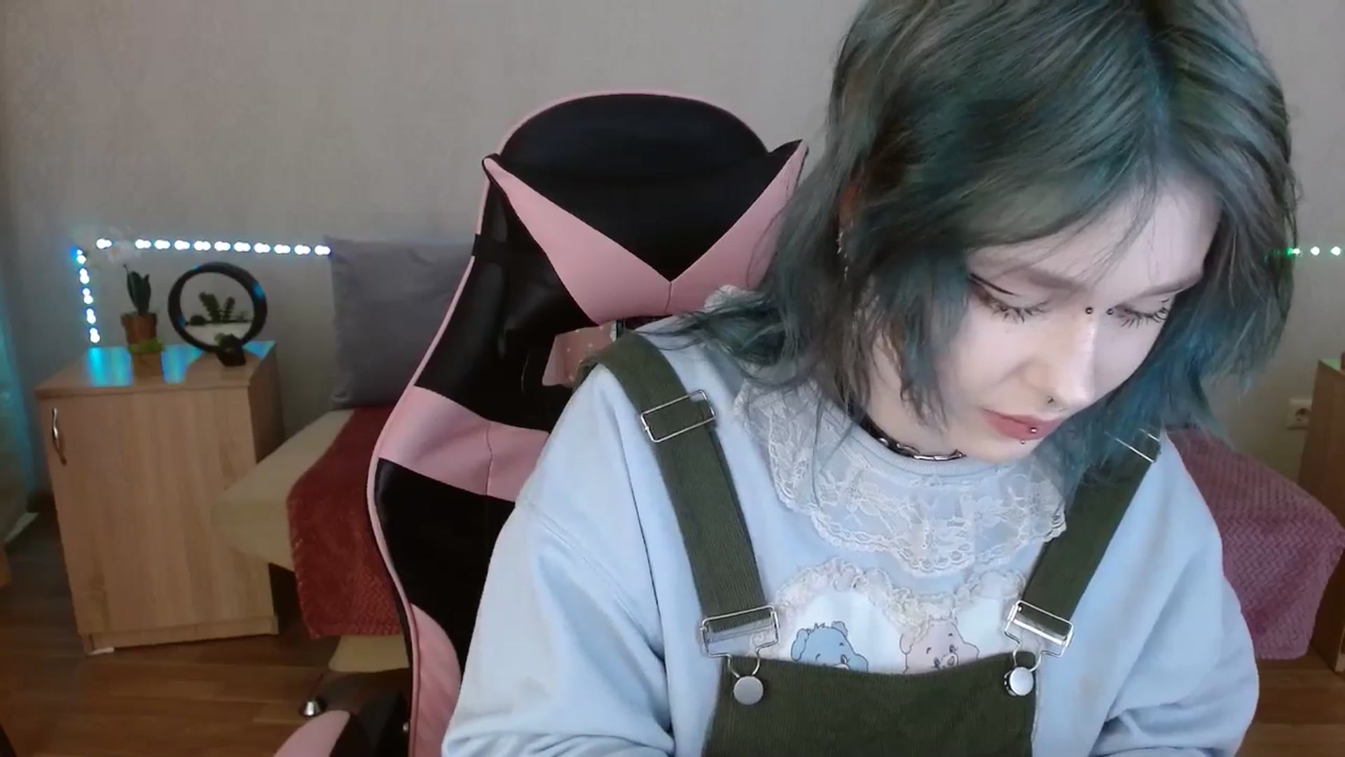 Gallery image thumbnail from Killinna's myfreecams stream on, 03/05/2026, 15:02 image 10 of 20