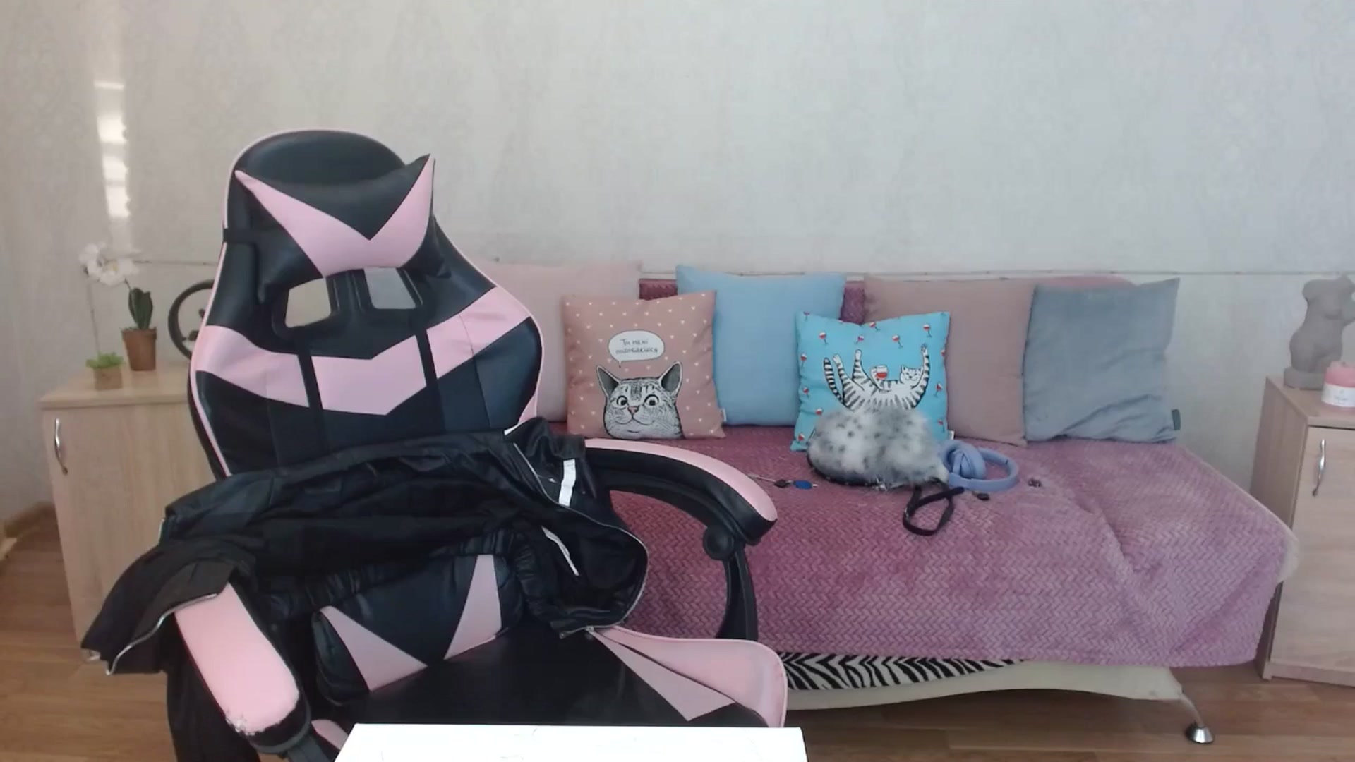 Gallery image thumbnail from Killinna's myfreecams stream on, 03/12/2026, 14:50 image 8 of 20