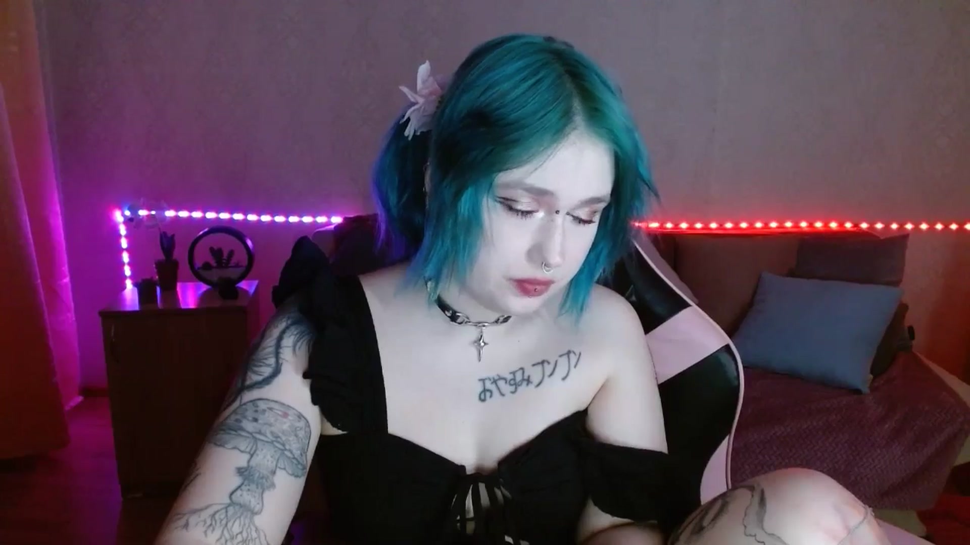 Gallery image thumbnail from Killinna's myfreecams stream on, 03/15/2026, 16:26 image 15 of 20