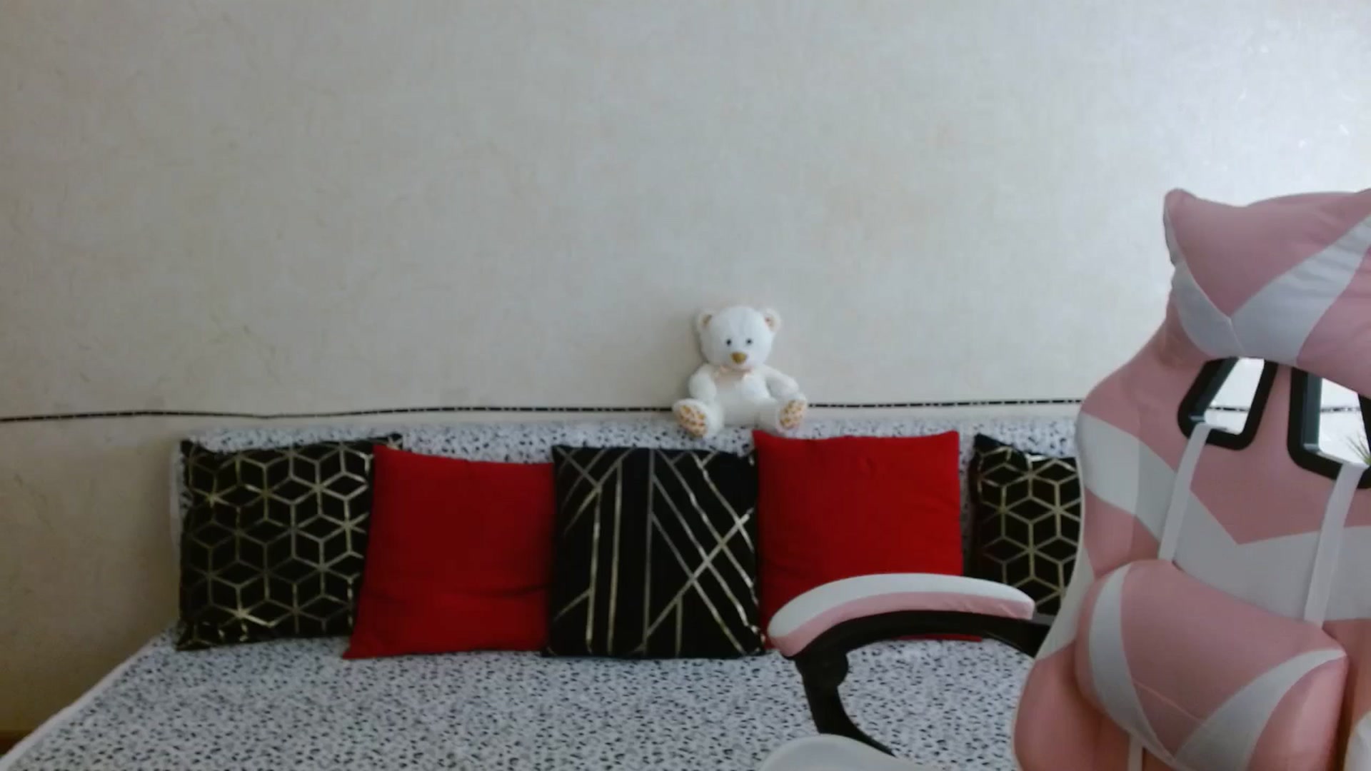 Gallery image thumbnail from Killinna's myfreecams stream on, 03/23/2026, 13:02 image 1 of 20