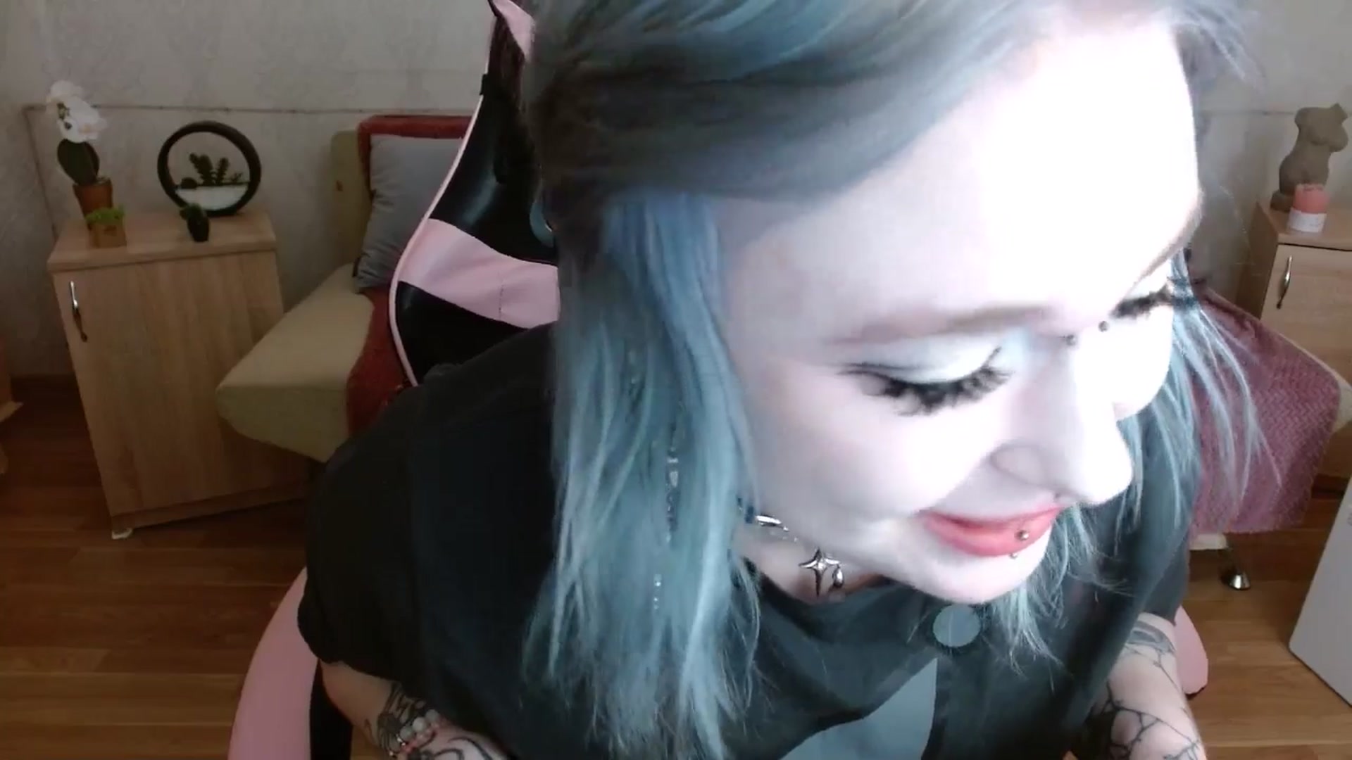 Gallery image thumbnail from Killinna's myfreecams stream on, 04/30/2026, 14:08 image 13 of 20