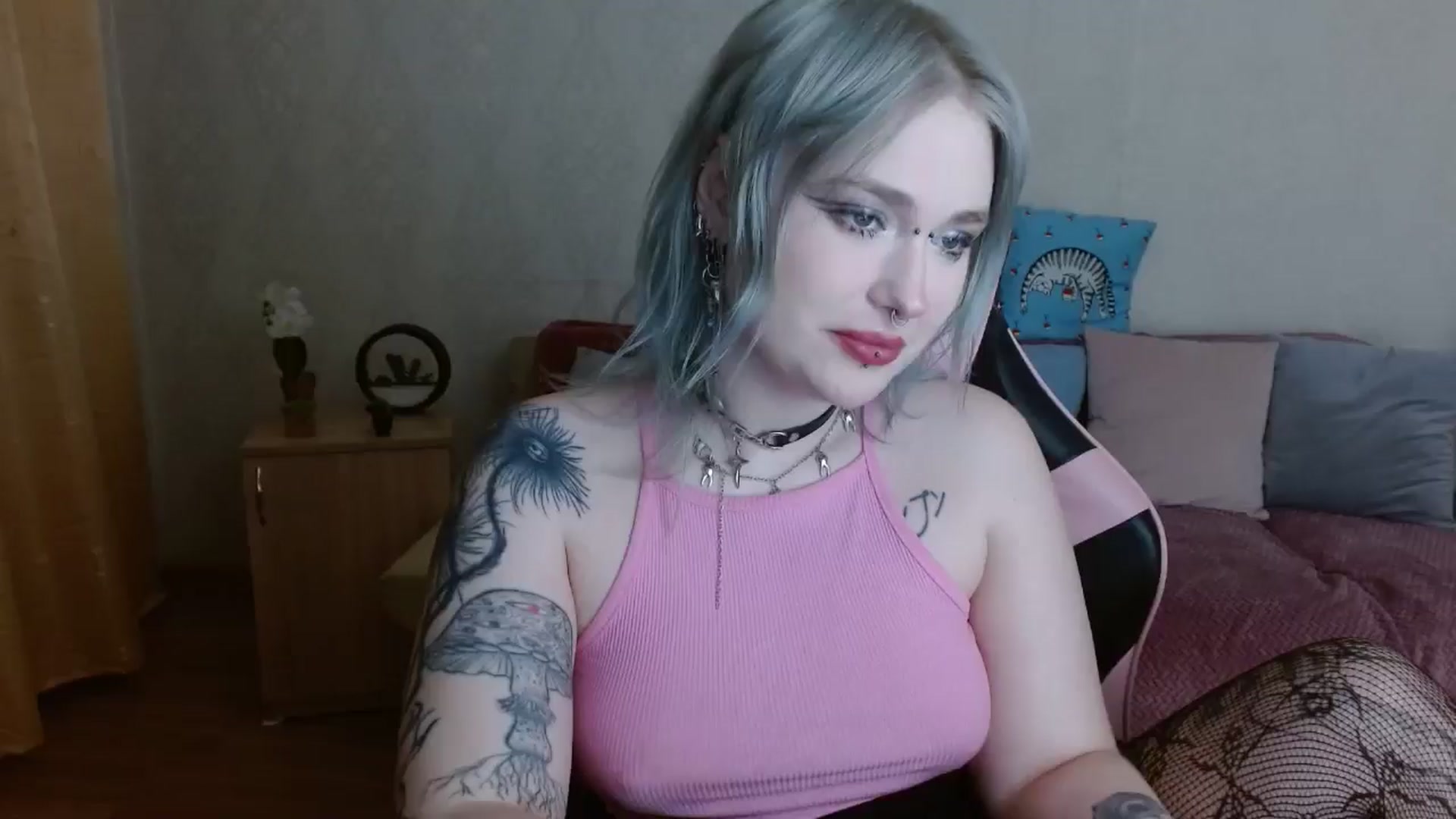 Gallery image thumbnail from Killinna's myfreecams stream on, 05/11/2026, 13:52 image 1 of 20