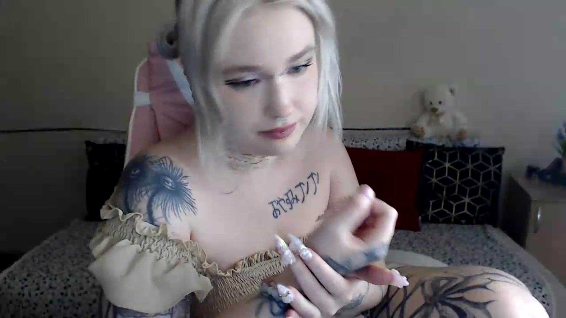 Gallery image thumbnail from Killinna's myfreecams stream on, 06/22/2026, 15:03 image 20 of 20