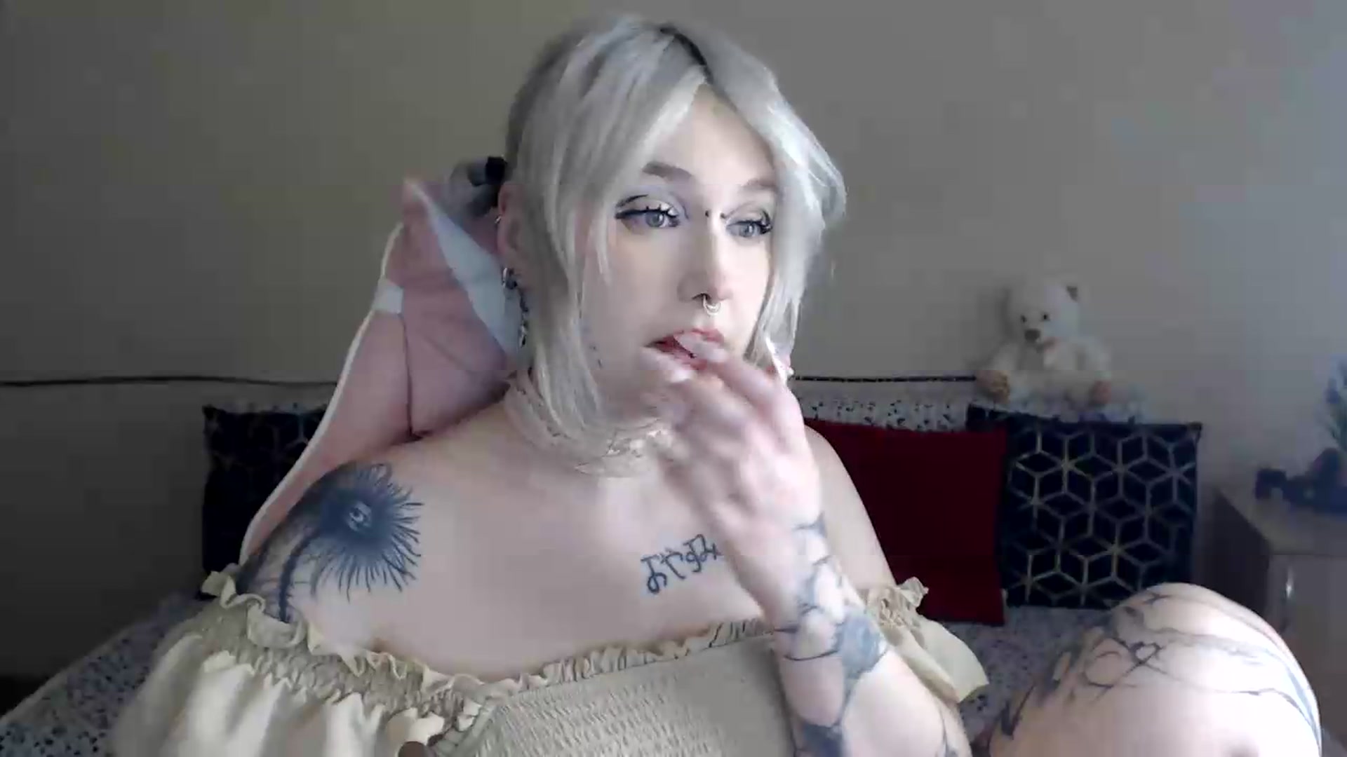 Gallery image thumbnail from Killinna's myfreecams stream on, 06/22/2026, 15:03 image 4 of 20