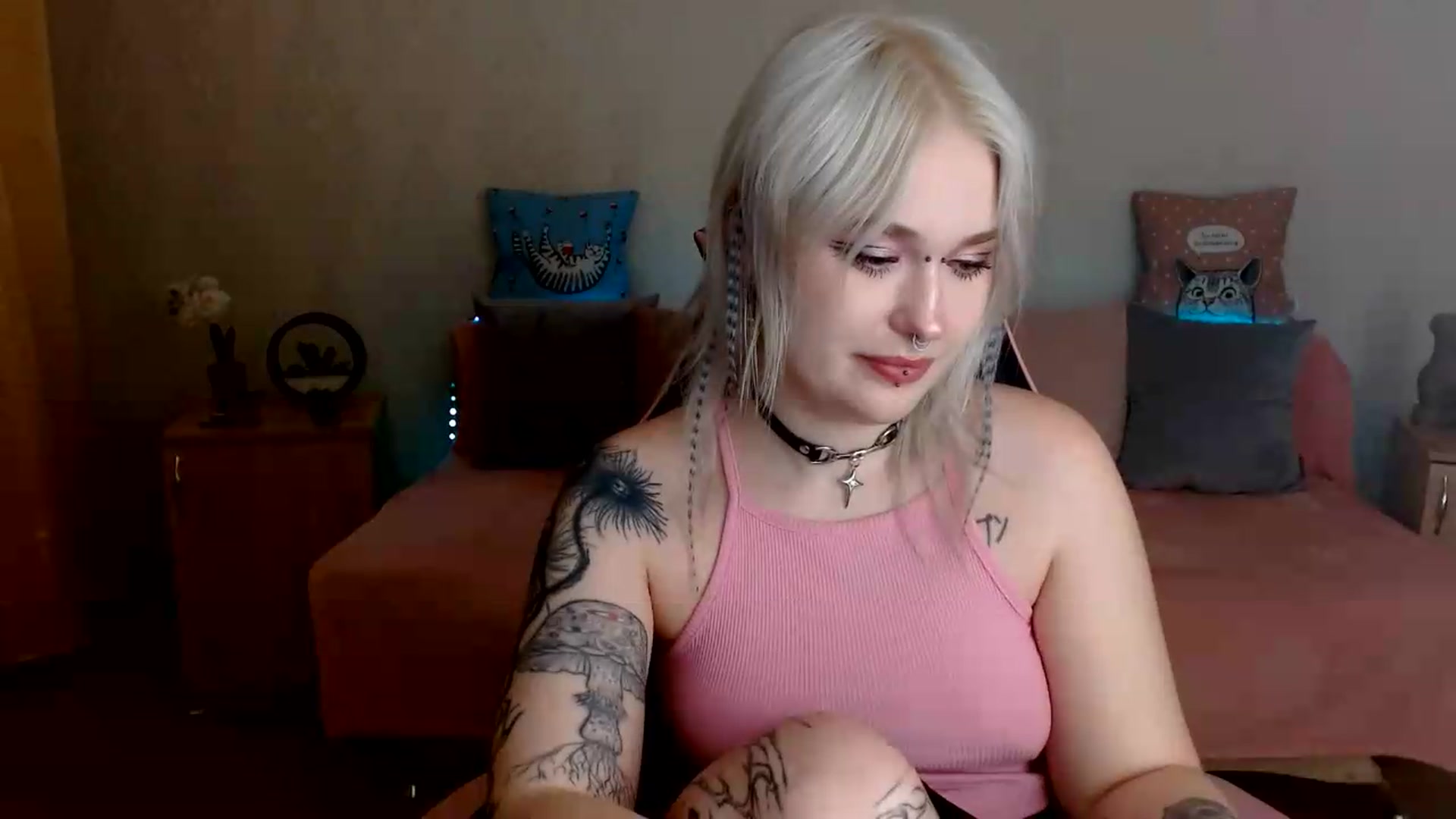 Gallery image thumbnail from Killinna's myfreecams stream on, 07/08/2026, 14:00 image 5 of 20