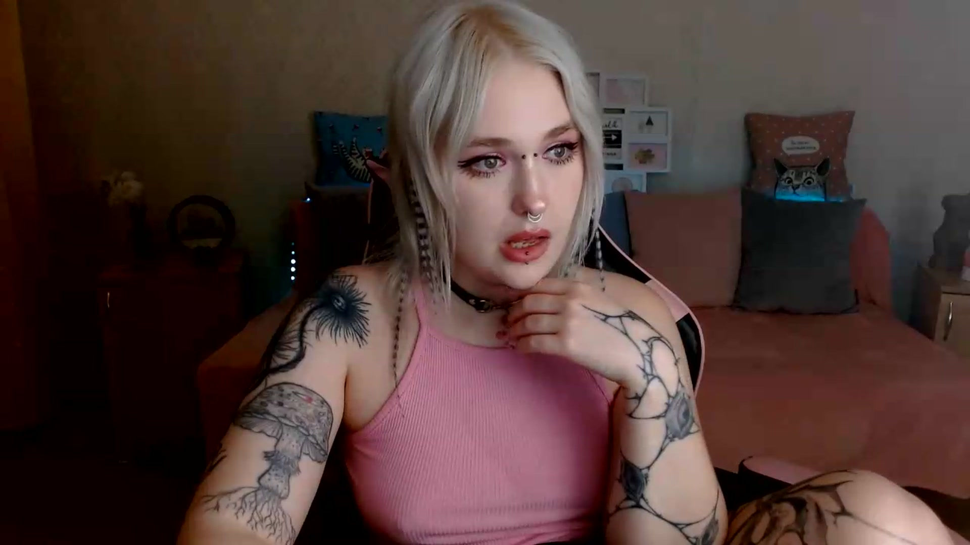 Gallery image thumbnail from Killinna's myfreecams stream on, 07/08/2026, 14:00 image 11 of 20
