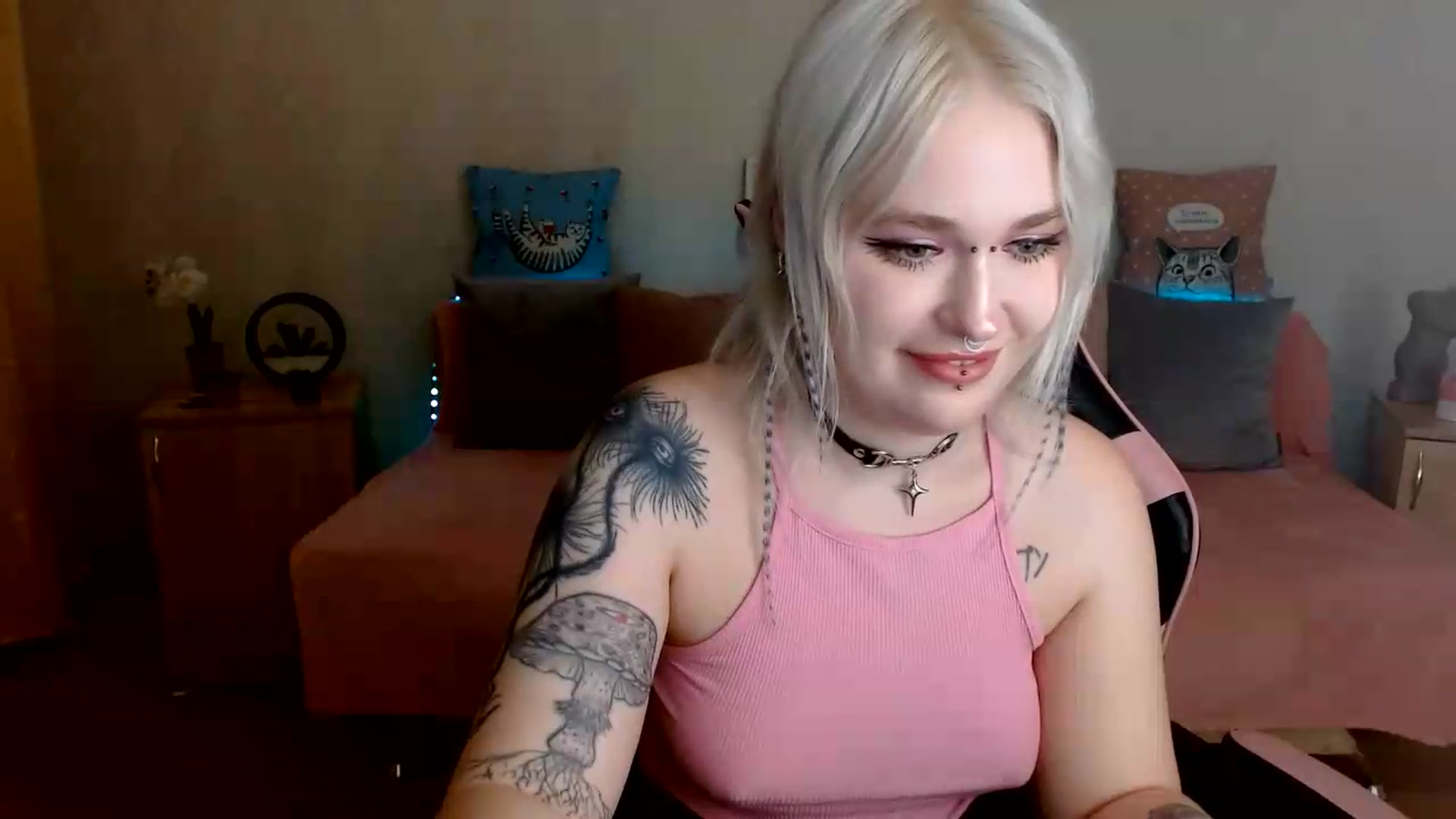 Gallery image thumbnail from Killinna's myfreecams stream on, 07/08/2026, 14:00 image 16 of 20