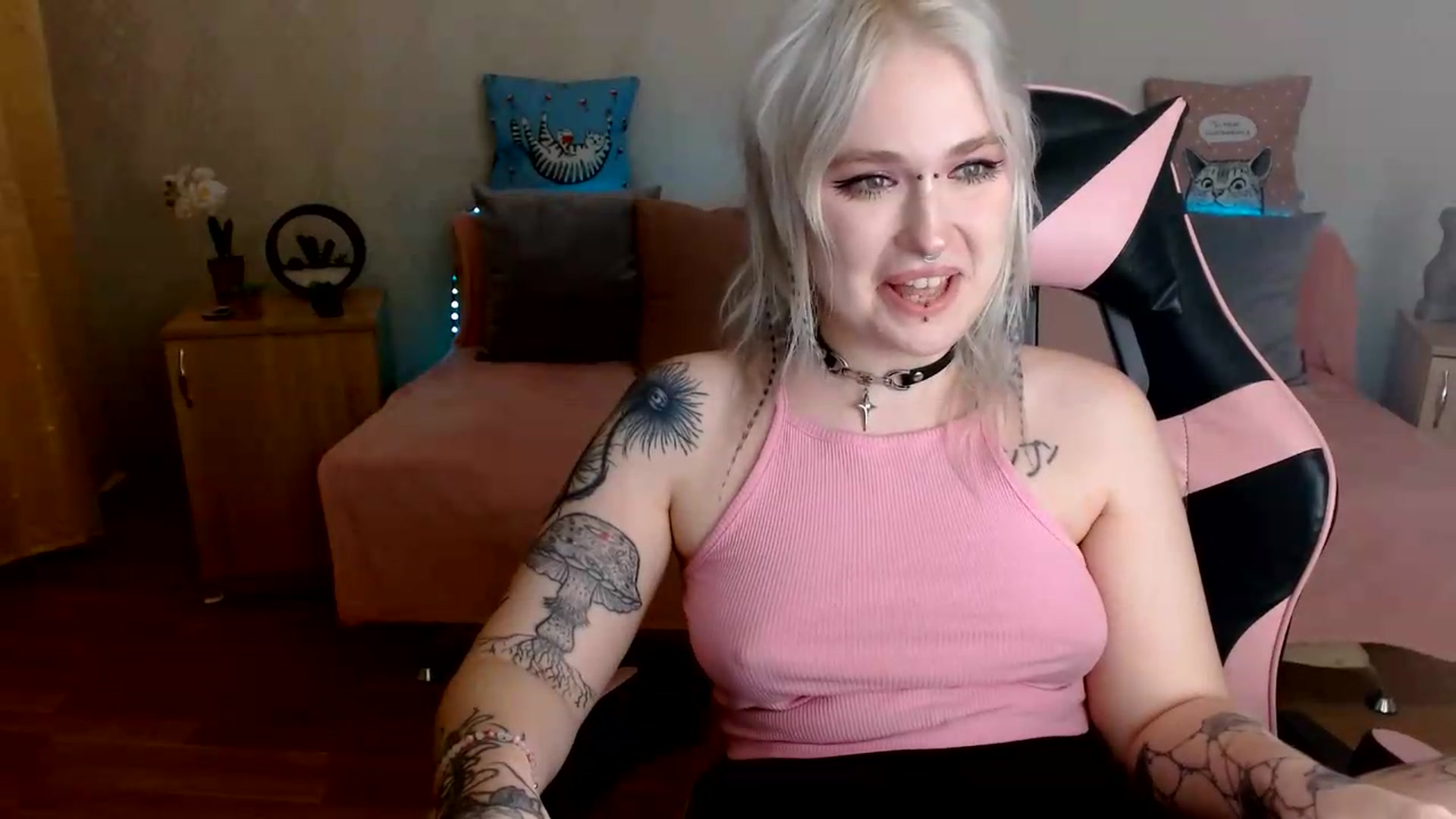 Gallery image thumbnail from Killinna's myfreecams stream on, 07/08/2026, 15:09 image 15 of 20