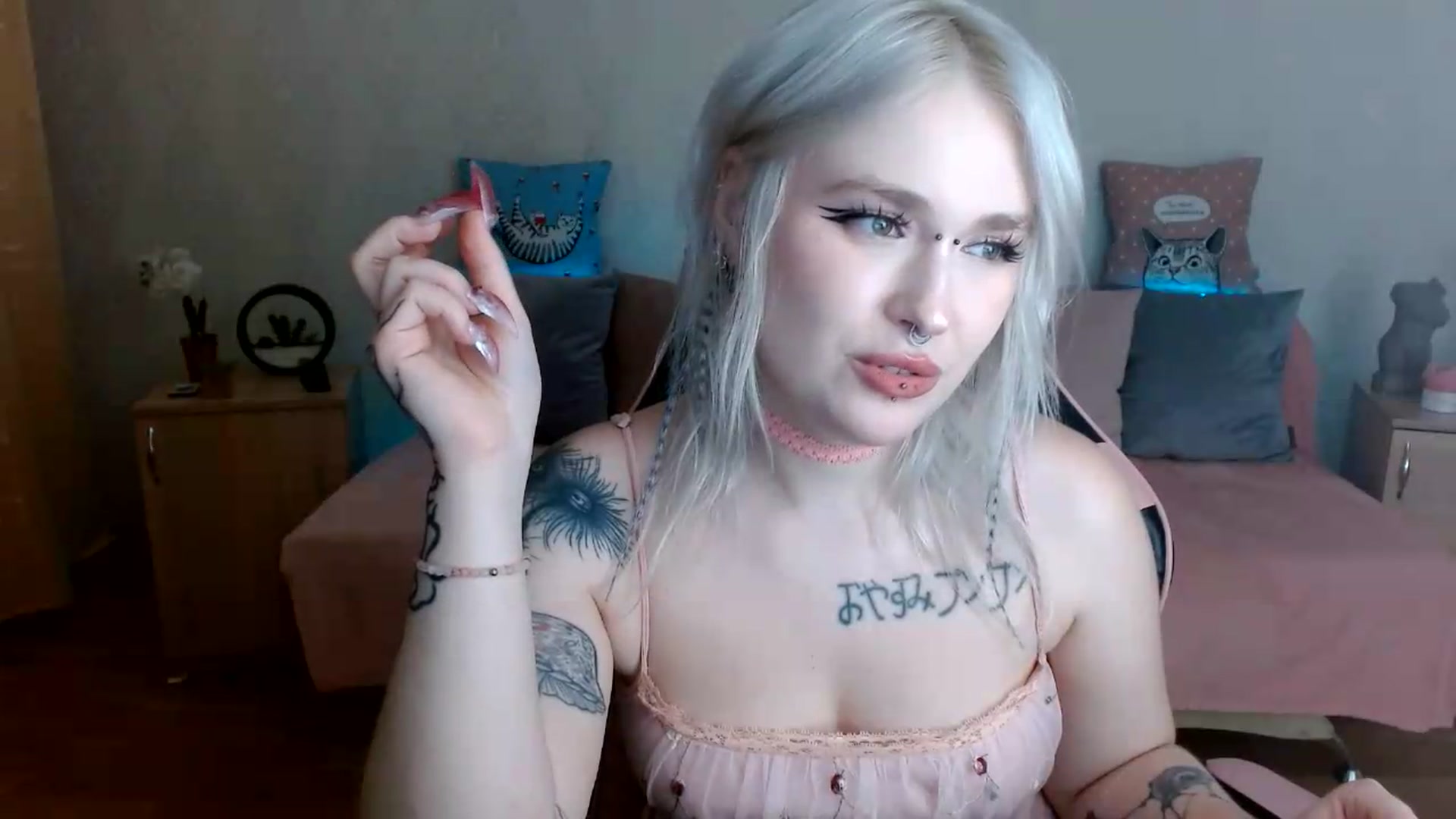 Gallery image thumbnail from Killinna's myfreecams stream on, 07/16/2026, 14:34 image 5 of 20