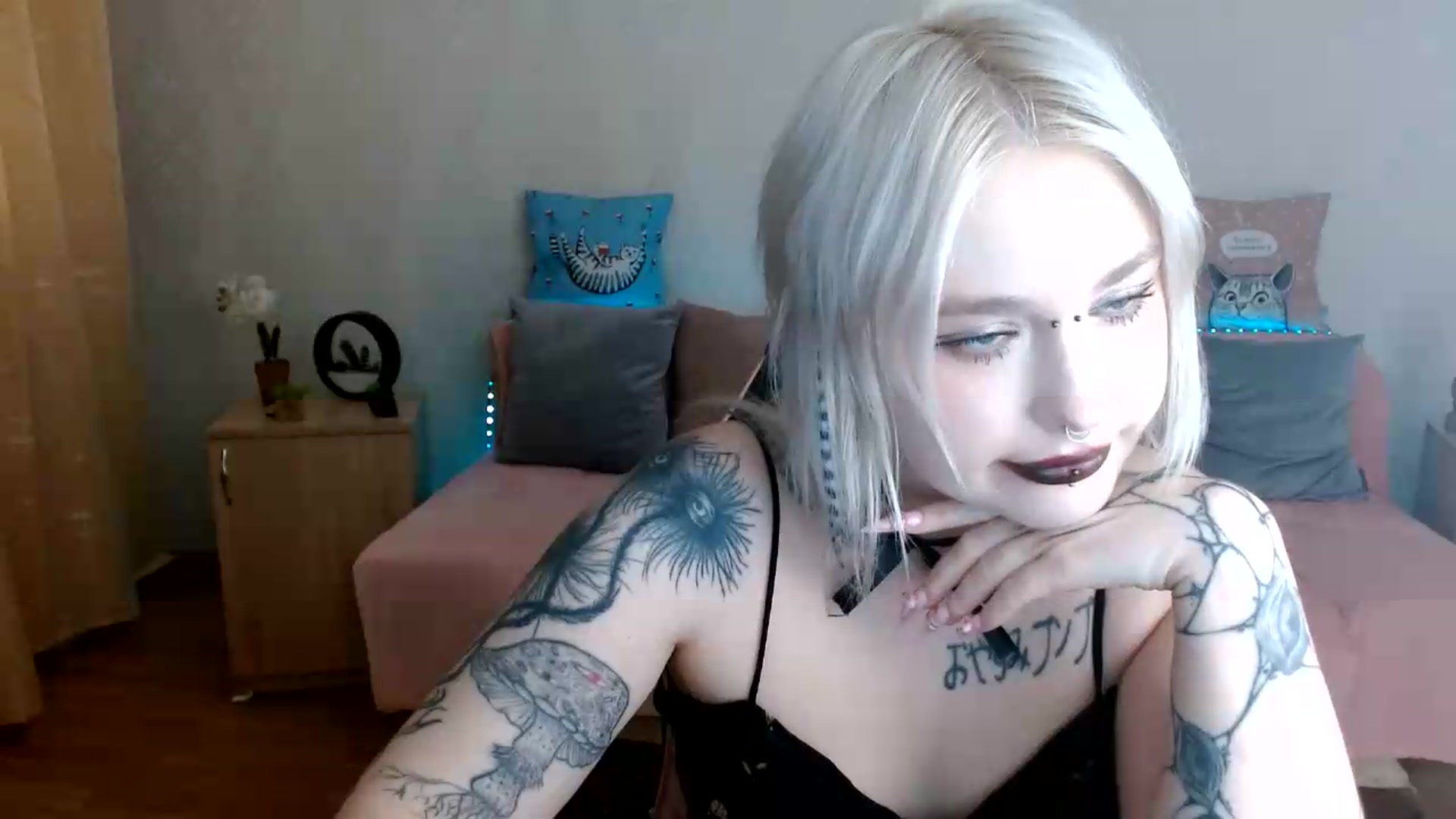 Gallery image thumbnail from Killinna's myfreecams stream on, 07/21/2026, 13:56 image 12 of 20