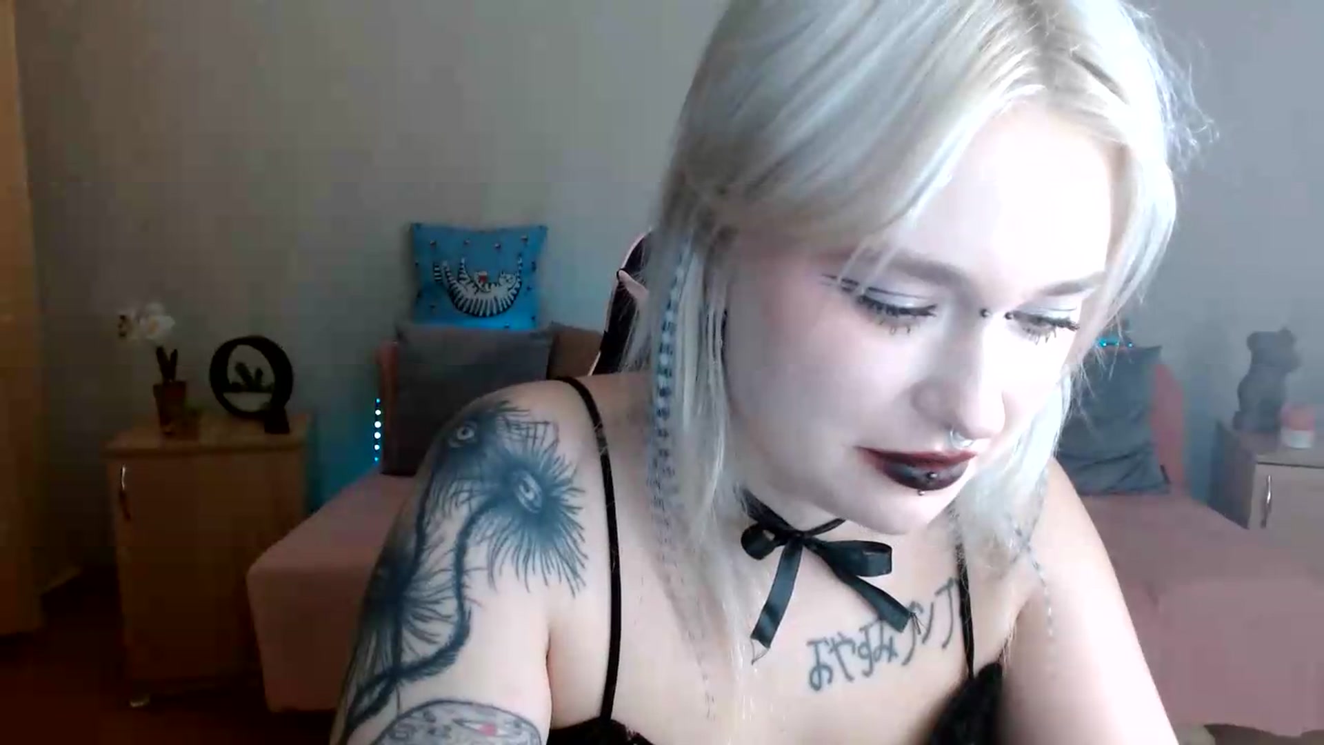 Gallery image thumbnail from Killinna's myfreecams stream on, 07/21/2026, 13:56 image 5 of 20