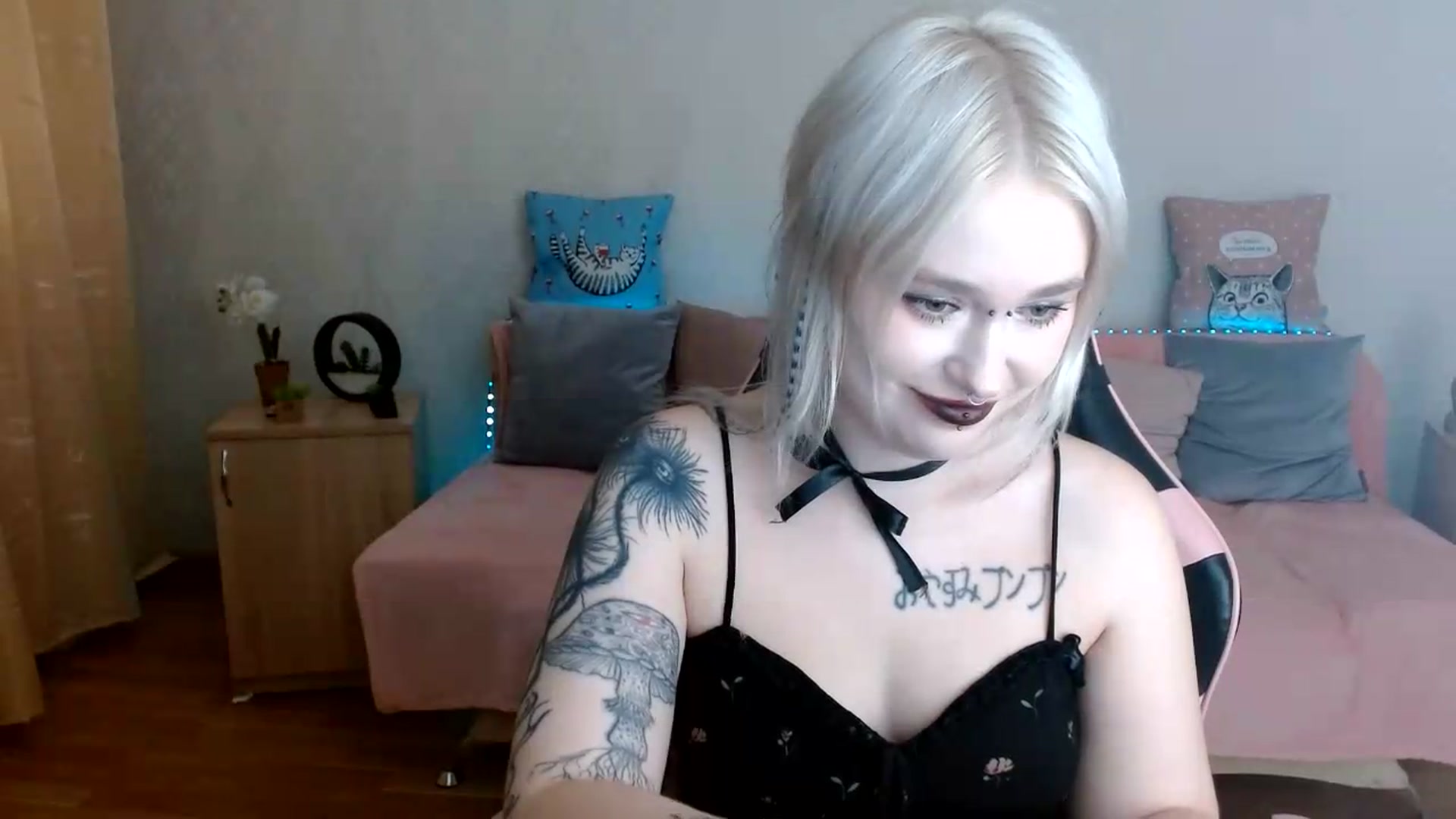Gallery image thumbnail from Killinna's myfreecams stream on, 07/21/2026, 13:56 image 14 of 20