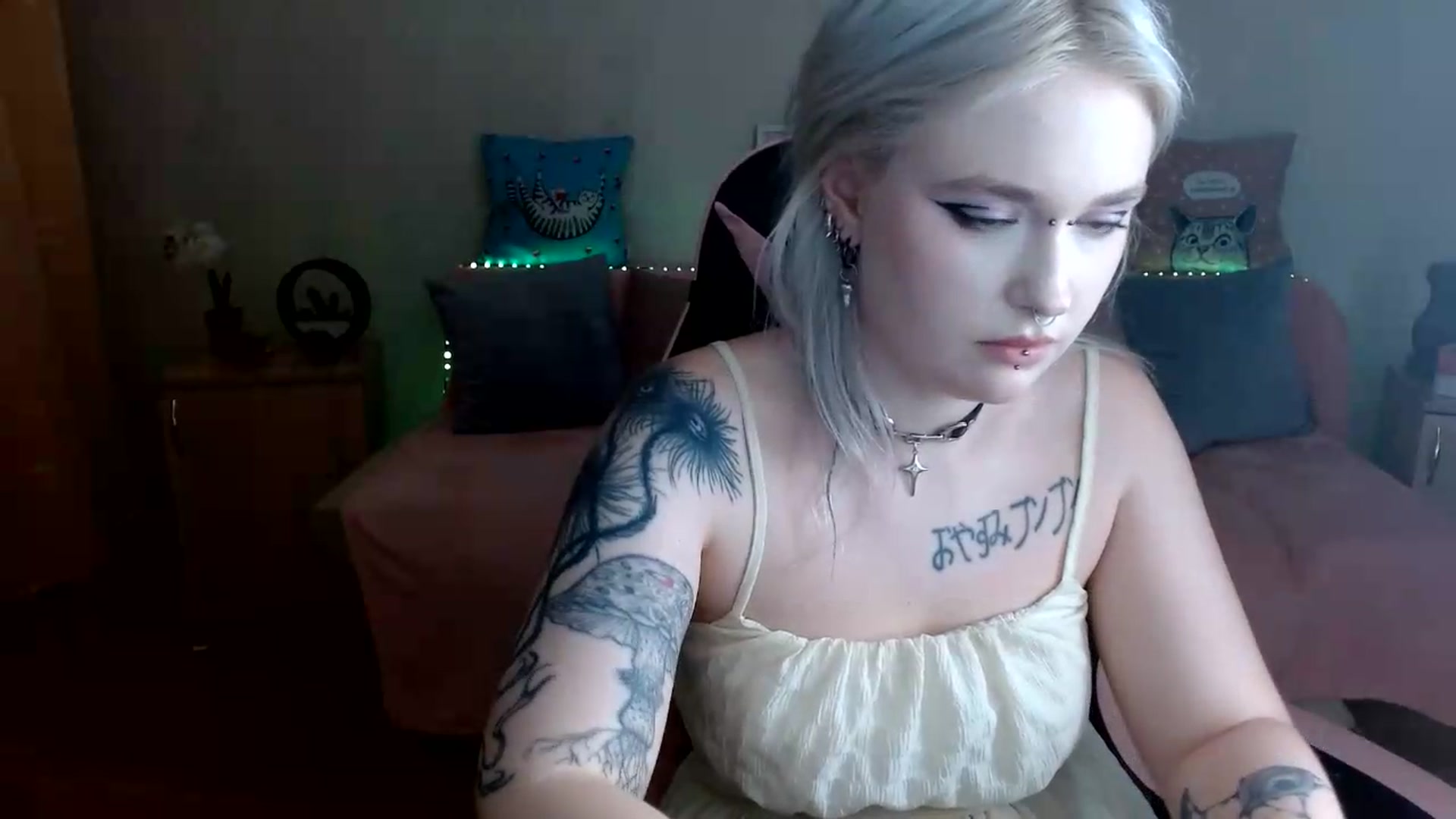 Gallery image thumbnail from Killinna's myfreecams stream on, 07/23/2026, 16:15 image 12 of 20