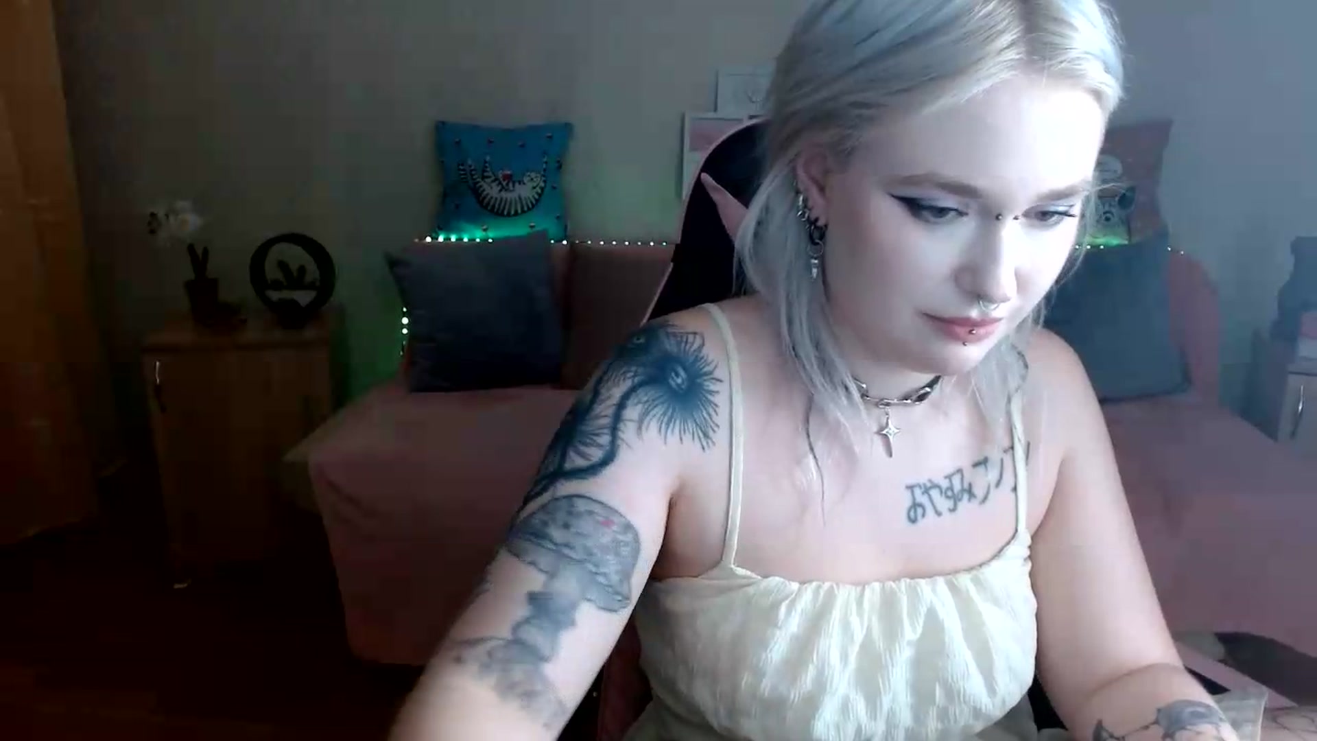 Gallery image thumbnail from Killinna's myfreecams stream on, 07/23/2026, 16:15 image 20 of 20
