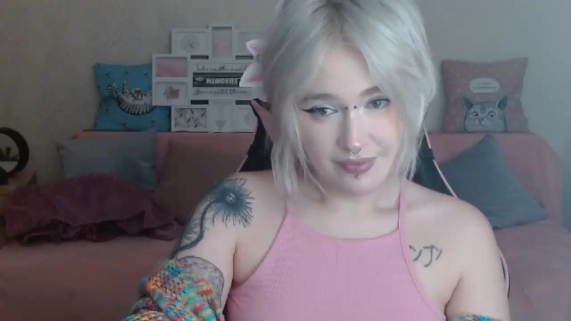 Gallery image thumbnail from Killinna's myfreecams stream on, 07/26/2026, 14:15 image 2 of 20