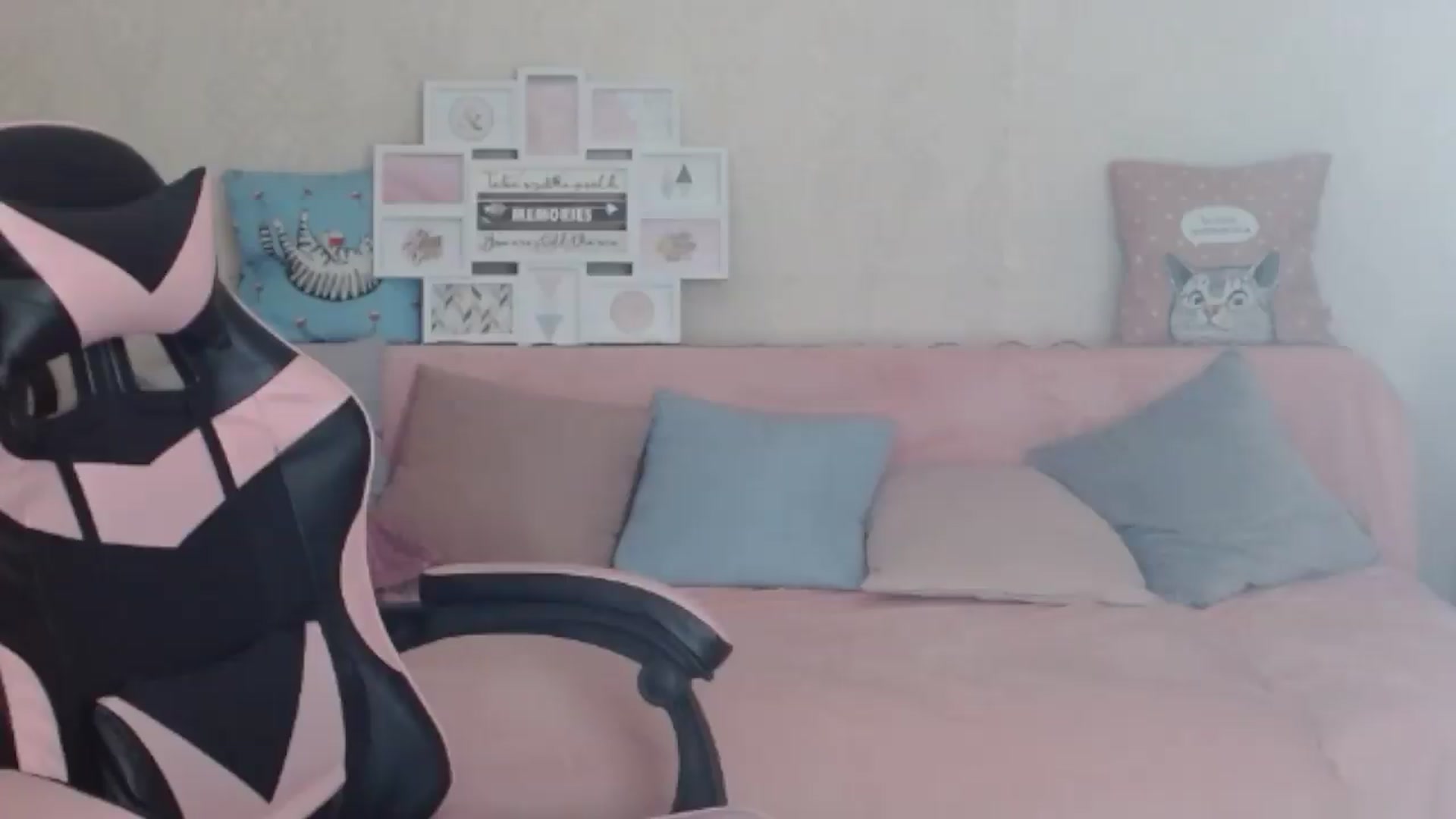 Gallery image thumbnail from Killinna's myfreecams stream on, 07/26/2026, 14:15 image 10 of 20