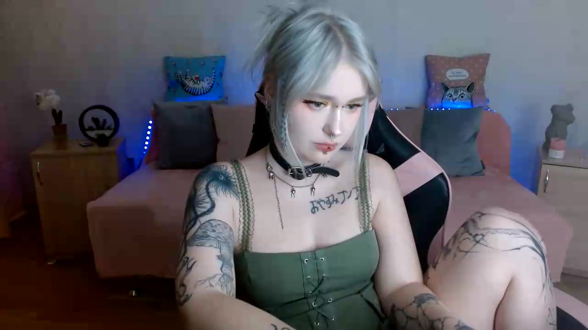 Gallery image thumbnail from Killinna's myfreecams stream on, 08/22/2026, 14:01 image 15 of 20