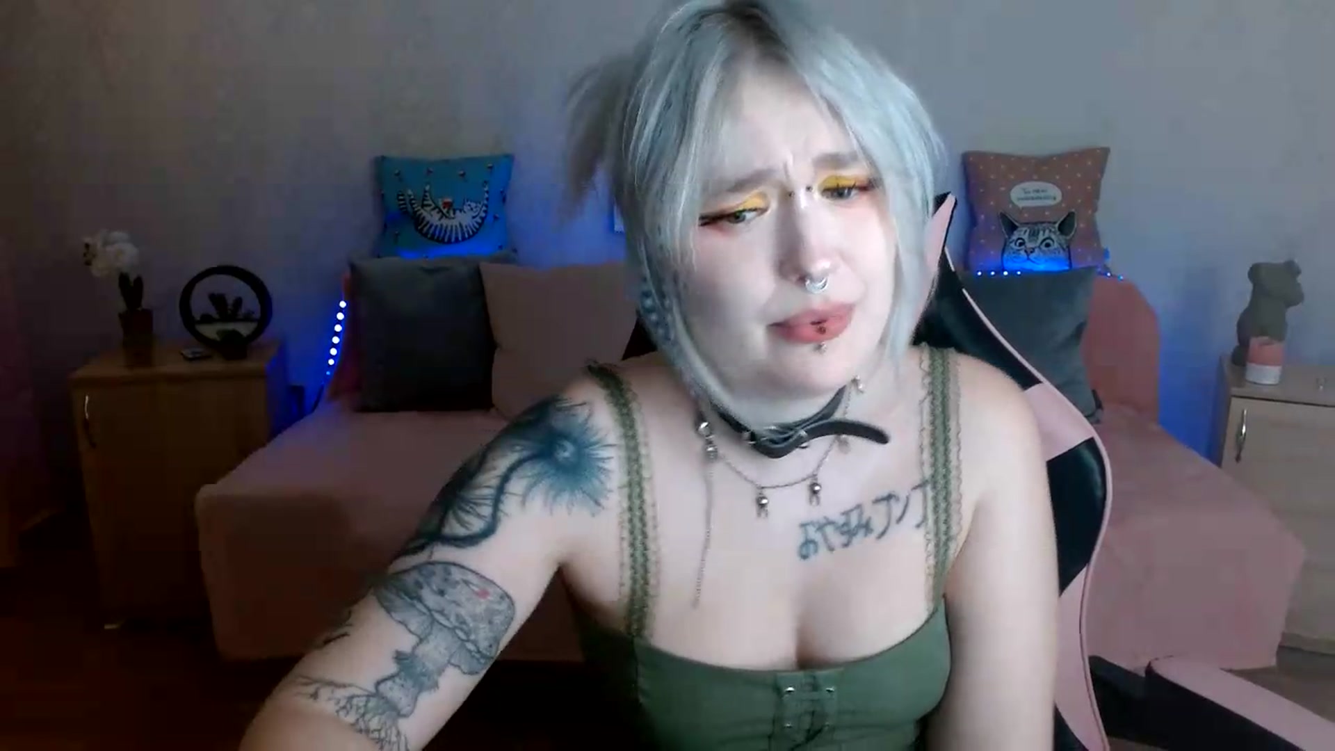 Gallery image thumbnail from Killinna's myfreecams stream on, 08/22/2026, 14:01 image 5 of 20