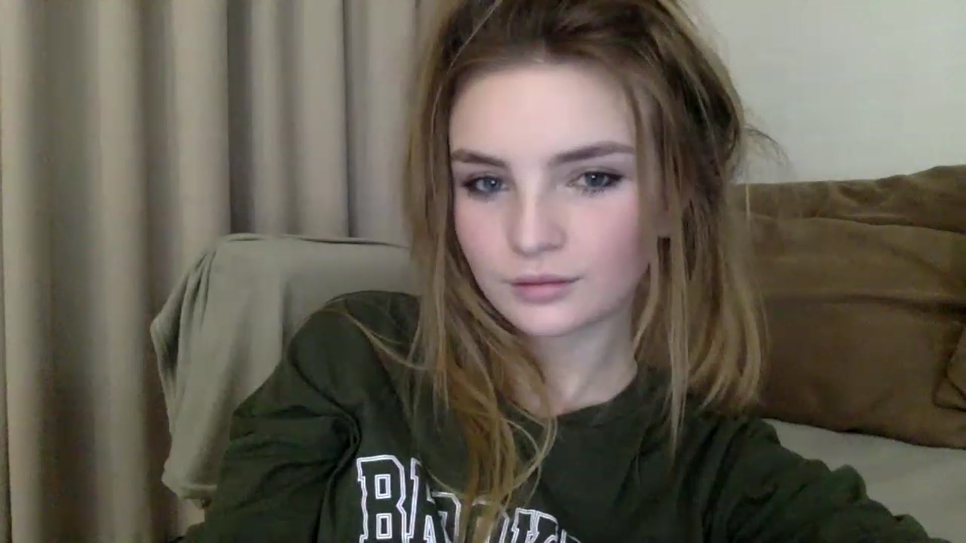Gallery image thumbnail from Killler__here's myfreecams stream on, 12/26/2022, 19:41 image 17 of 20