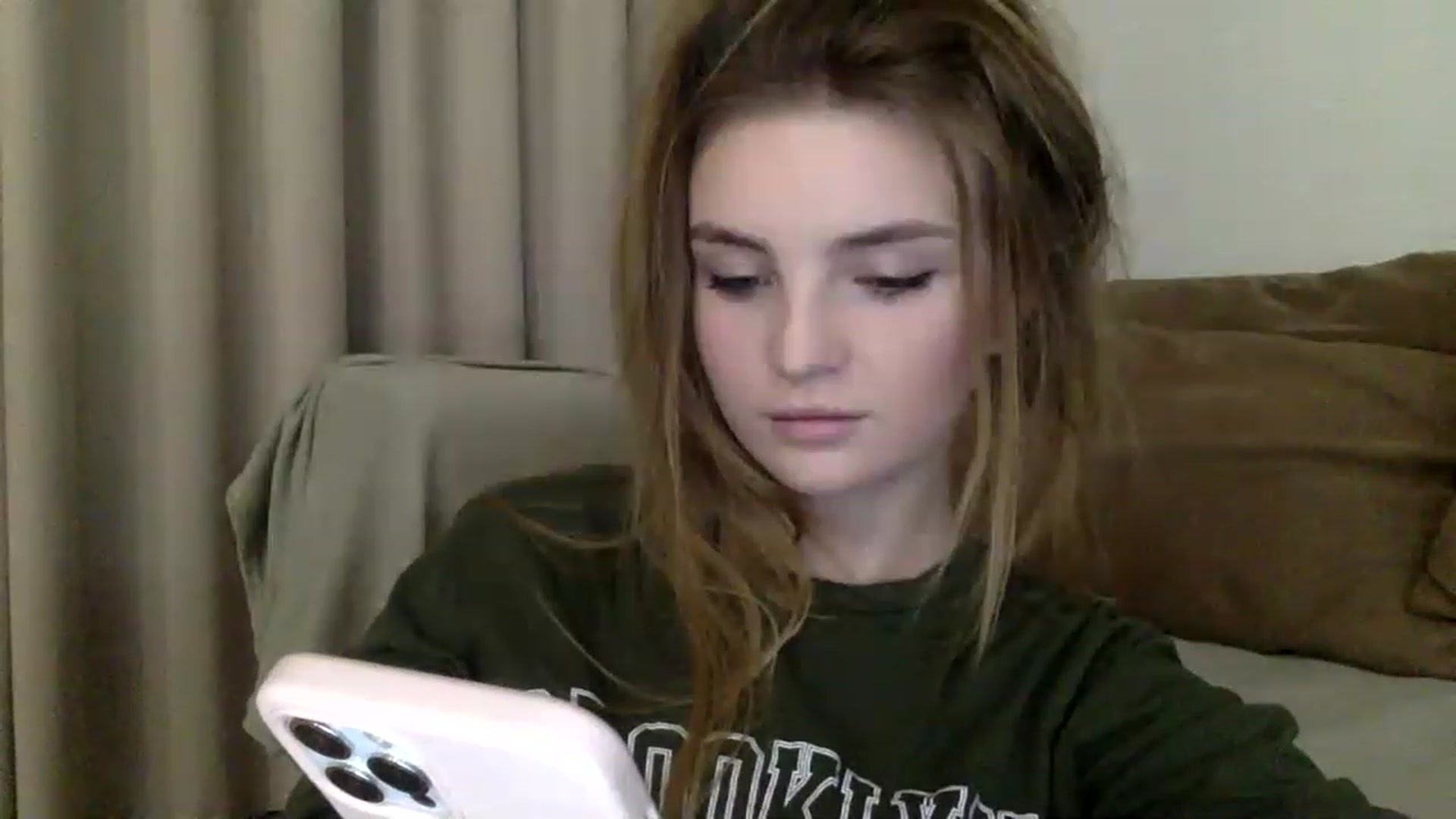 Gallery image thumbnail from Killler__here's myfreecams stream on, 12/26/2022, 19:41 image 10 of 20