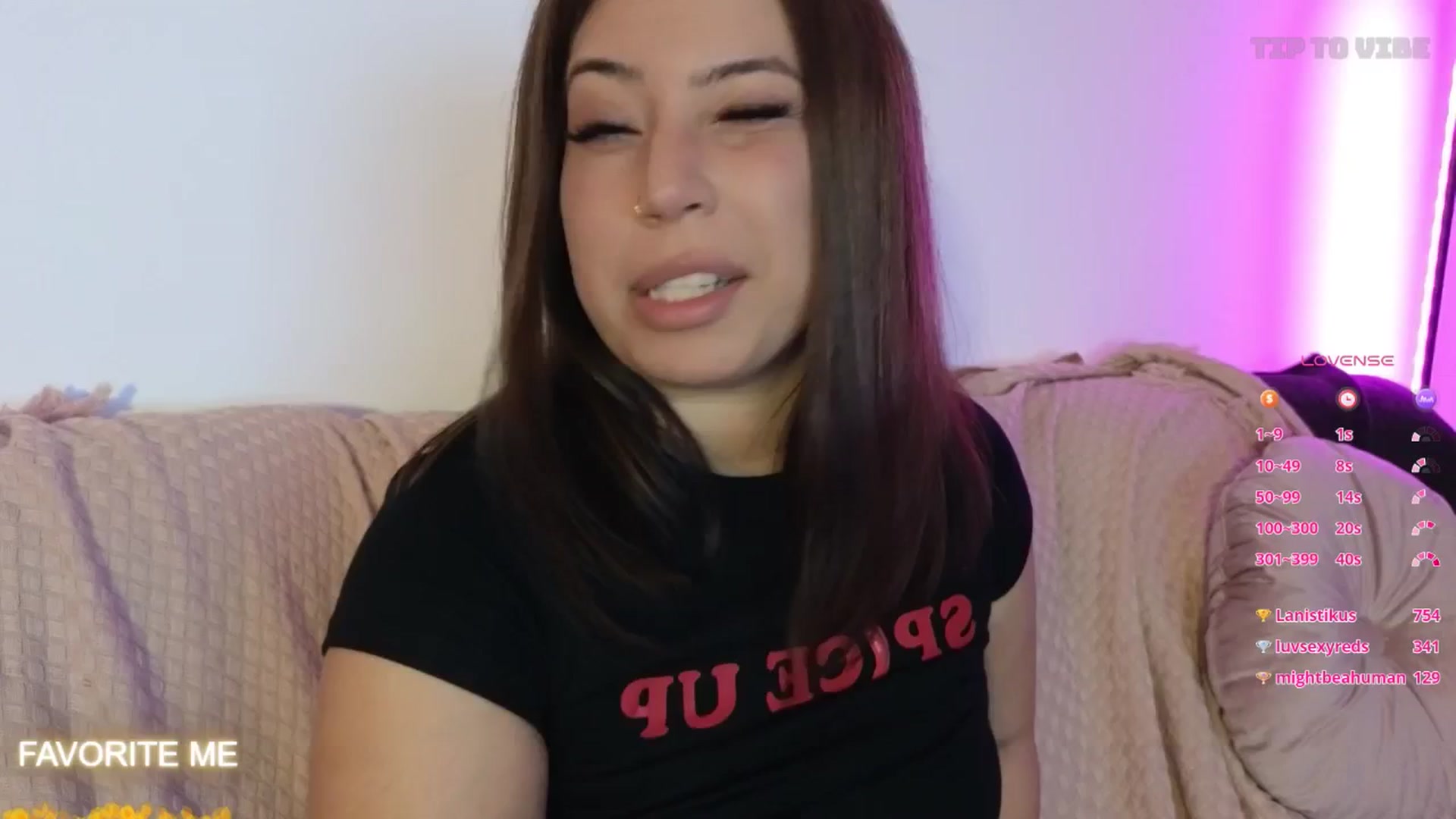Gallery image thumbnail from KimArts's myfreecams stream on, 03/05/2025, 01:44 image 12 of 20
