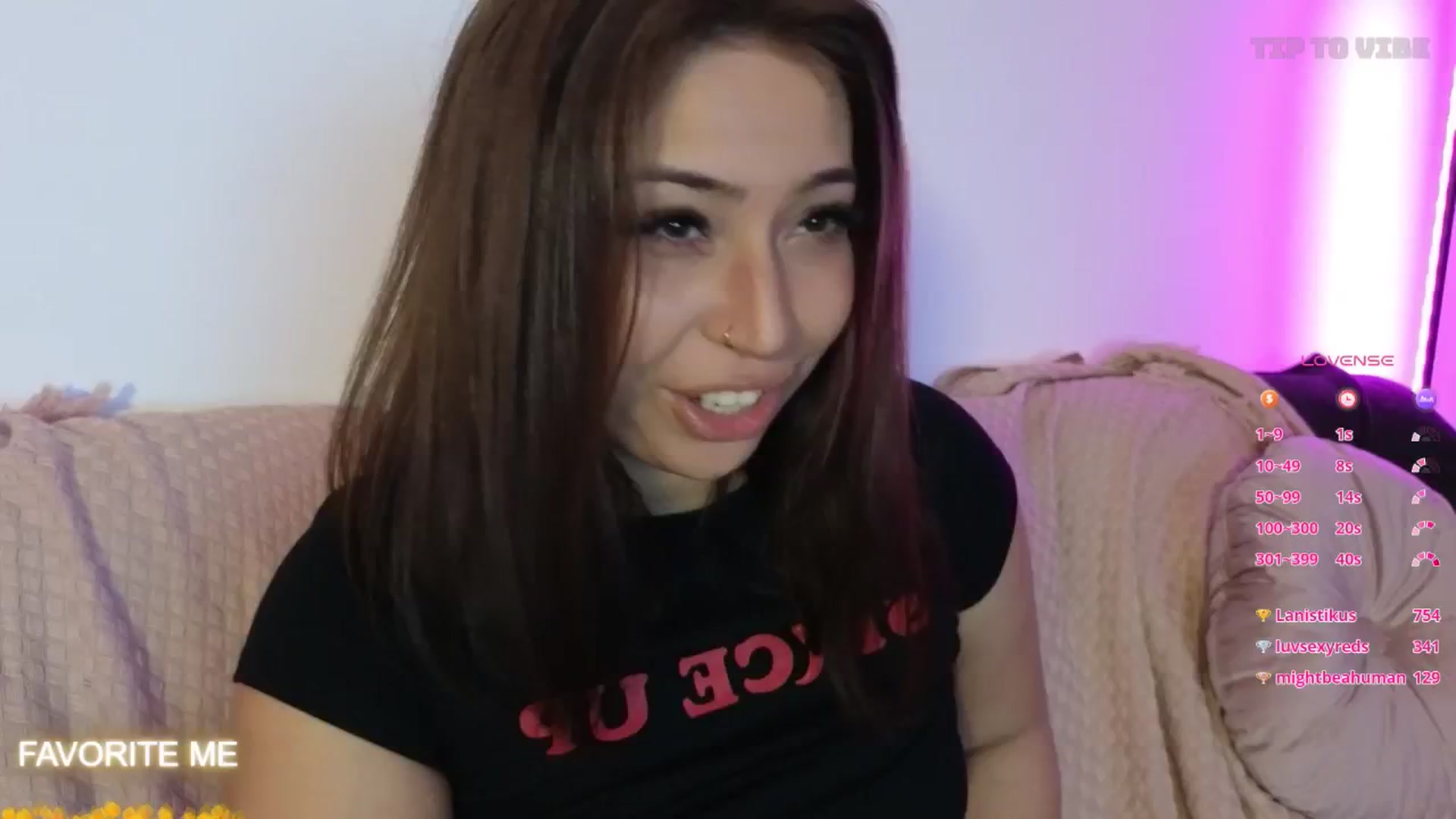 Gallery image thumbnail from KimArts's myfreecams stream on, 03/05/2025, 01:44 image 14 of 20