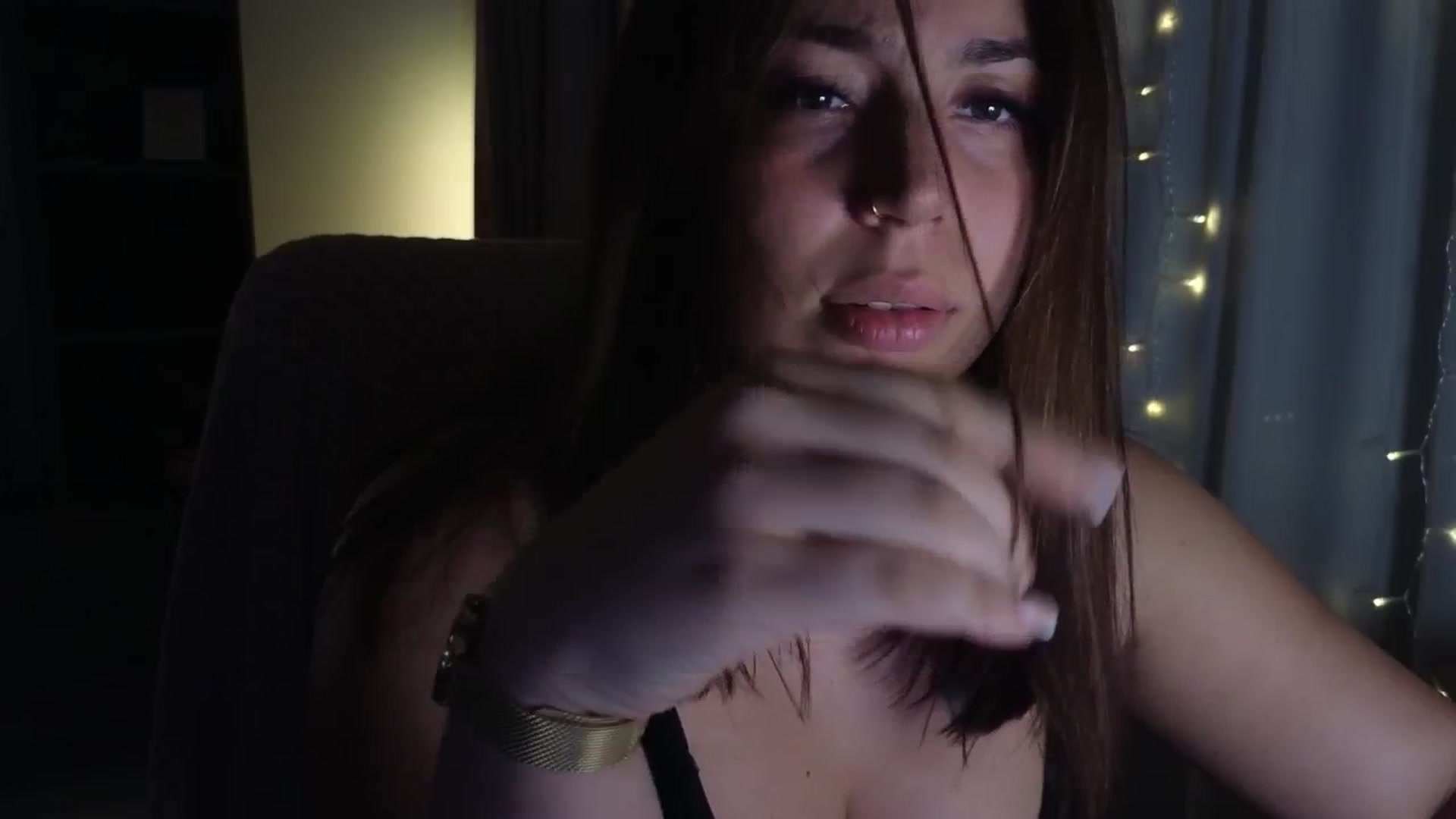 Gallery image thumbnail from KimArts's myfreecams stream on, 03/19/2025, 22:47 image 5 of 20
