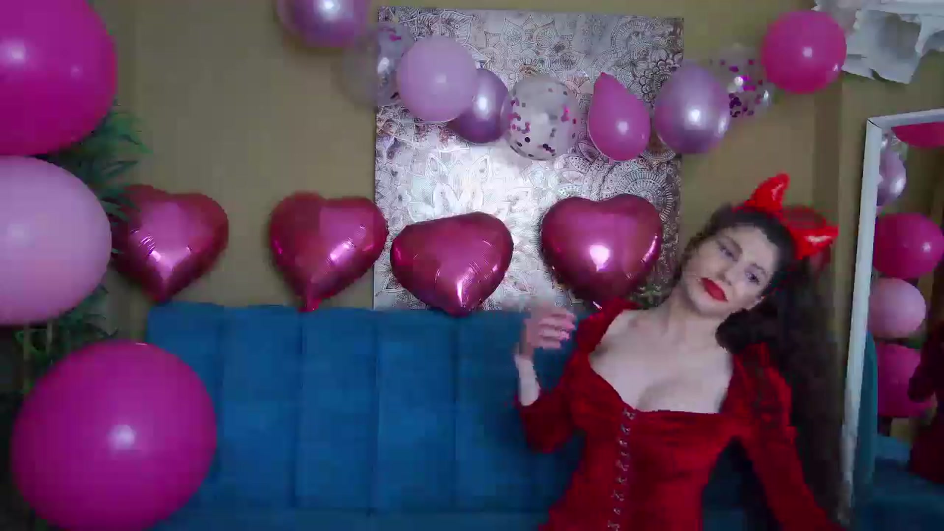 Gallery image thumbnail from KimBarbie's myfreecams stream on, 02/13/2025, 23:33 image 6 of 20